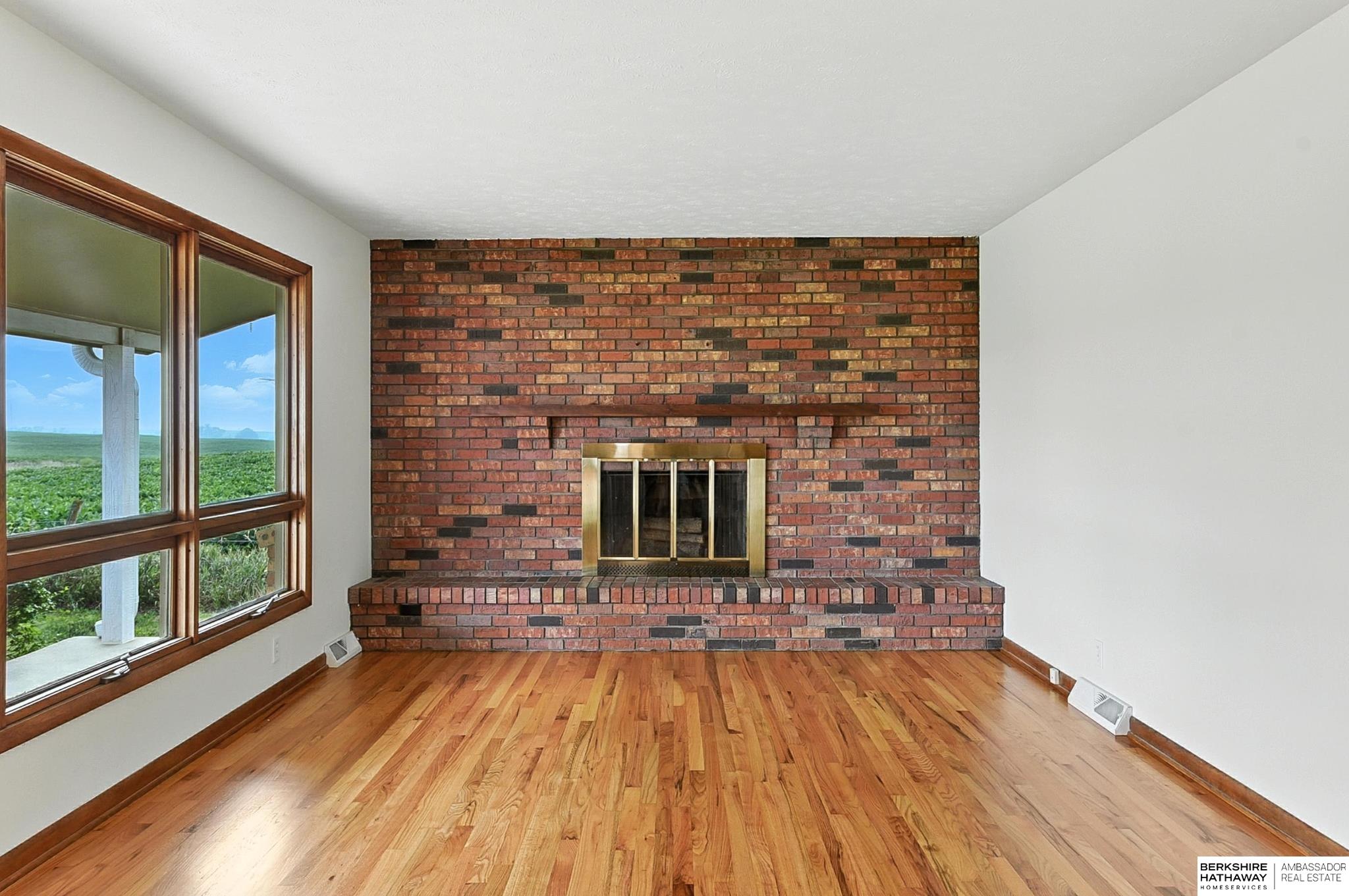 Louisville, Nebraska 68037, United States, 3 Bedrooms Bedrooms, ,1 BathroomBathrooms,Residential,Active,228980