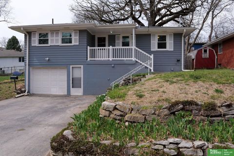 Photo of 1414 Marshall Avenue, Council Bluffs, IA 51503 (MLS # 22608464)