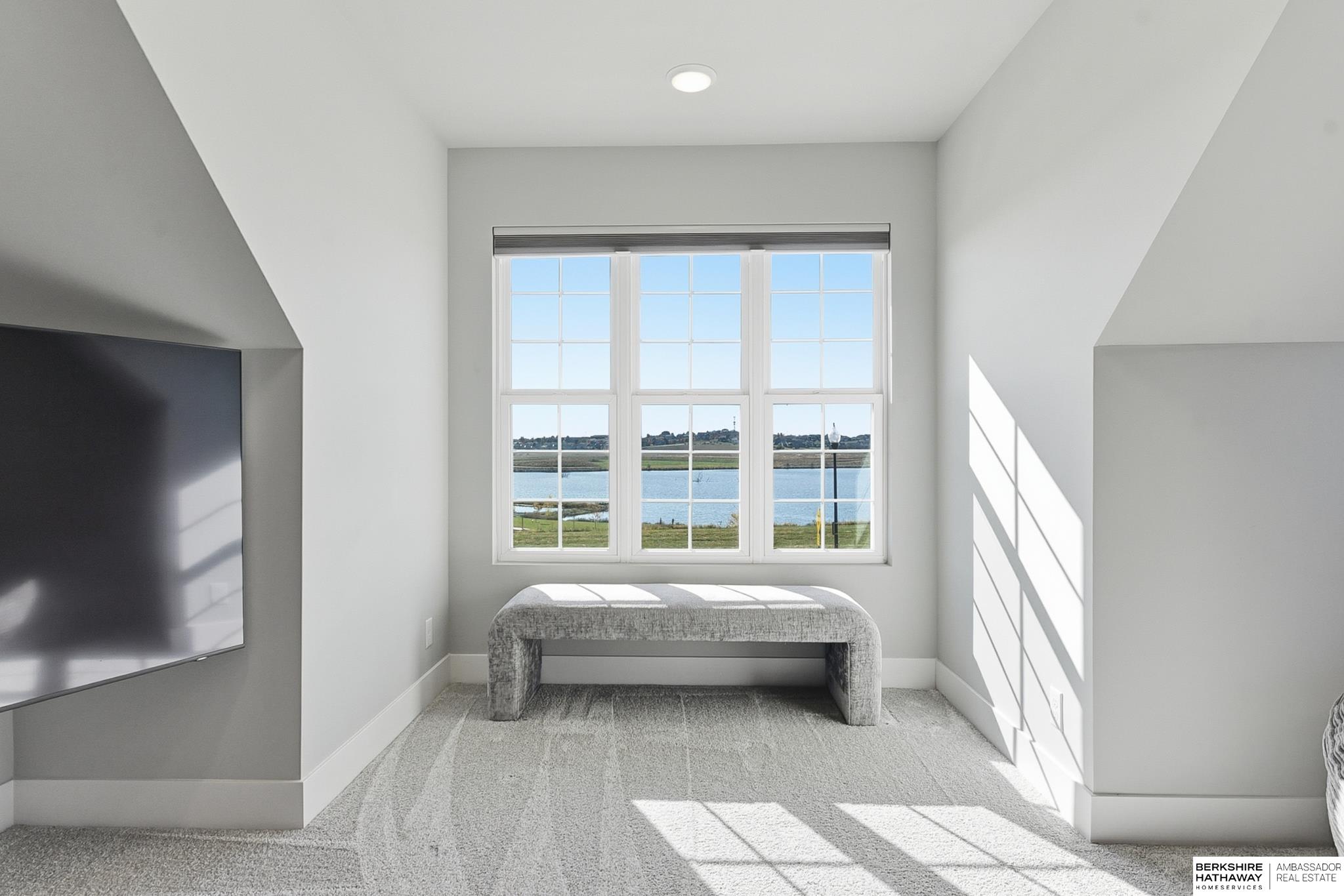 Omaha, Nebraska 68116, United States, 3 Bedrooms Bedrooms, ,3 BathroomsBathrooms,Residential,Active,240090