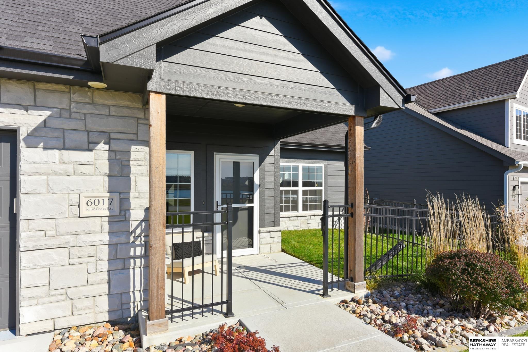 Omaha, Nebraska 68116, United States, 3 Bedrooms Bedrooms, ,3 BathroomsBathrooms,Residential,Active,240090