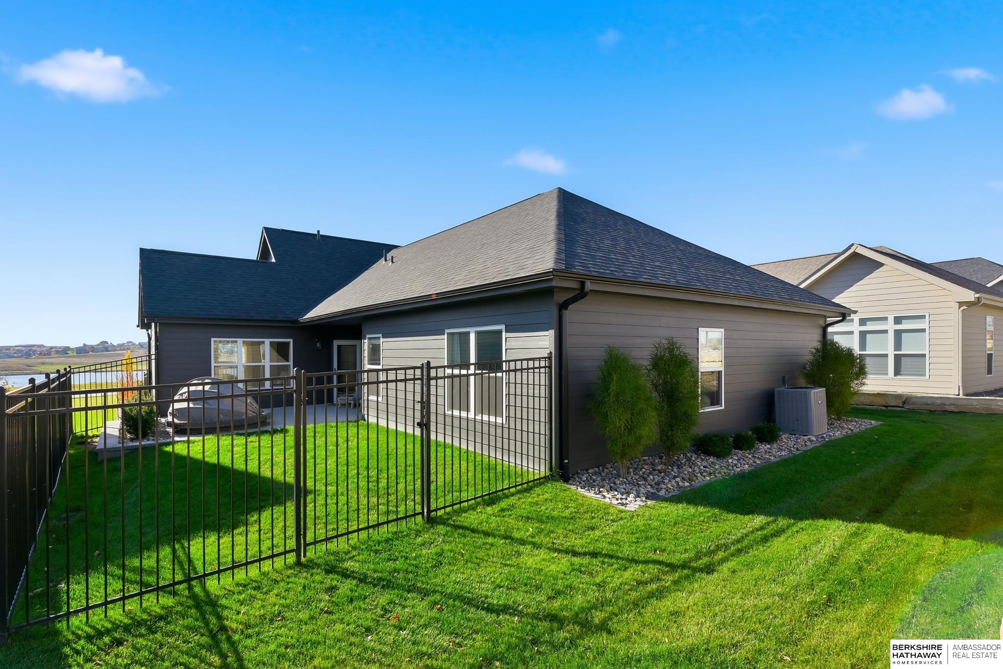 Omaha, Nebraska 68116, United States, 3 Bedrooms Bedrooms, ,3 BathroomsBathrooms,Residential,Active,240090