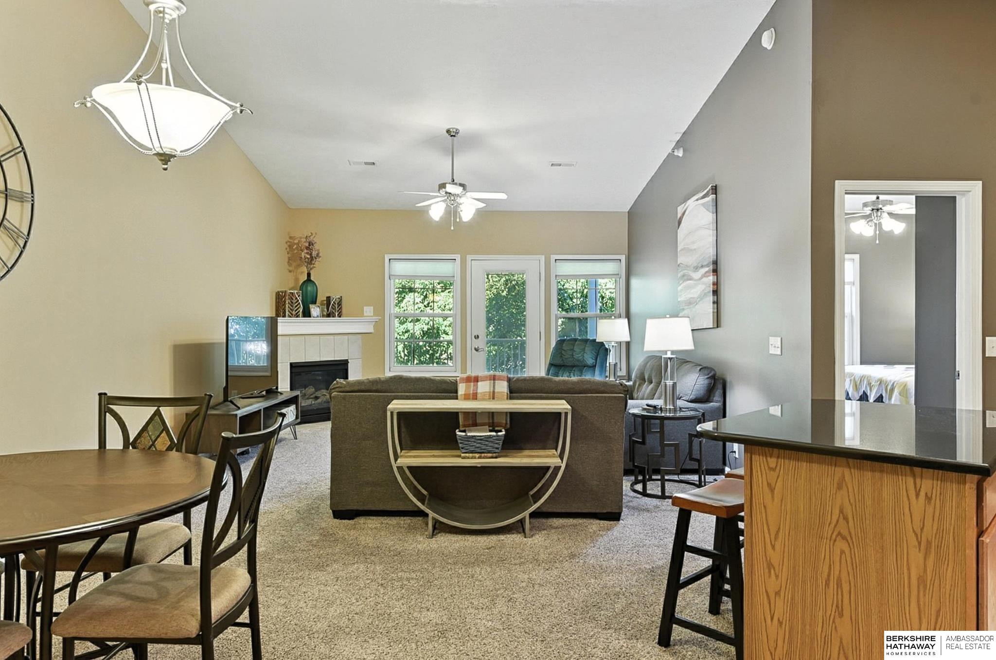 Omaha, Nebraska 68116, United States, 1 Bedroom Bedrooms, ,1 BathroomBathrooms,Residential,Pending,167745