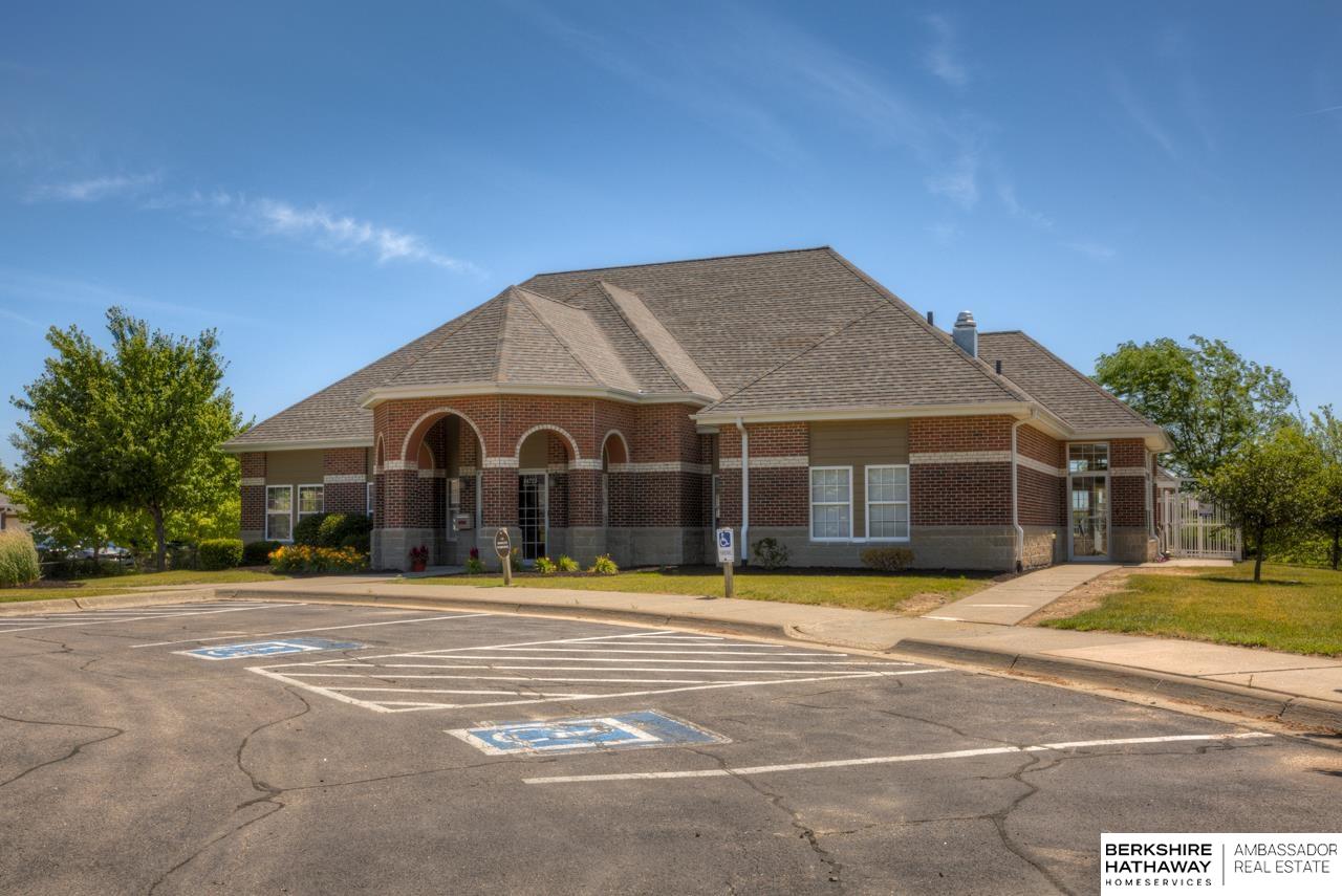 Omaha, Nebraska 68116, United States, 1 Bedroom Bedrooms, ,1 BathroomBathrooms,Residential,Pending,167745