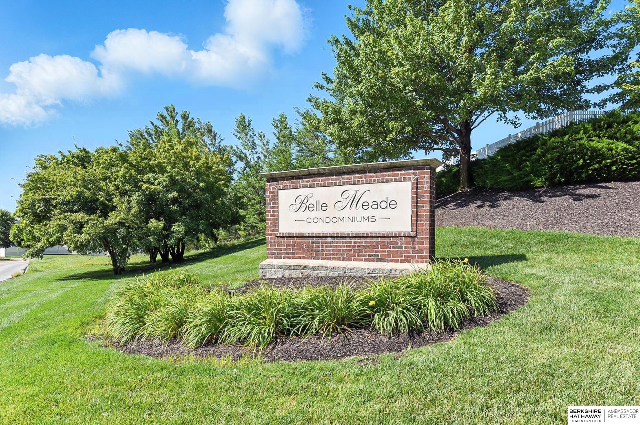 Omaha, Nebraska 68116, United States, 1 Bedroom Bedrooms, ,1 BathroomBathrooms,Residential,Pending,167745