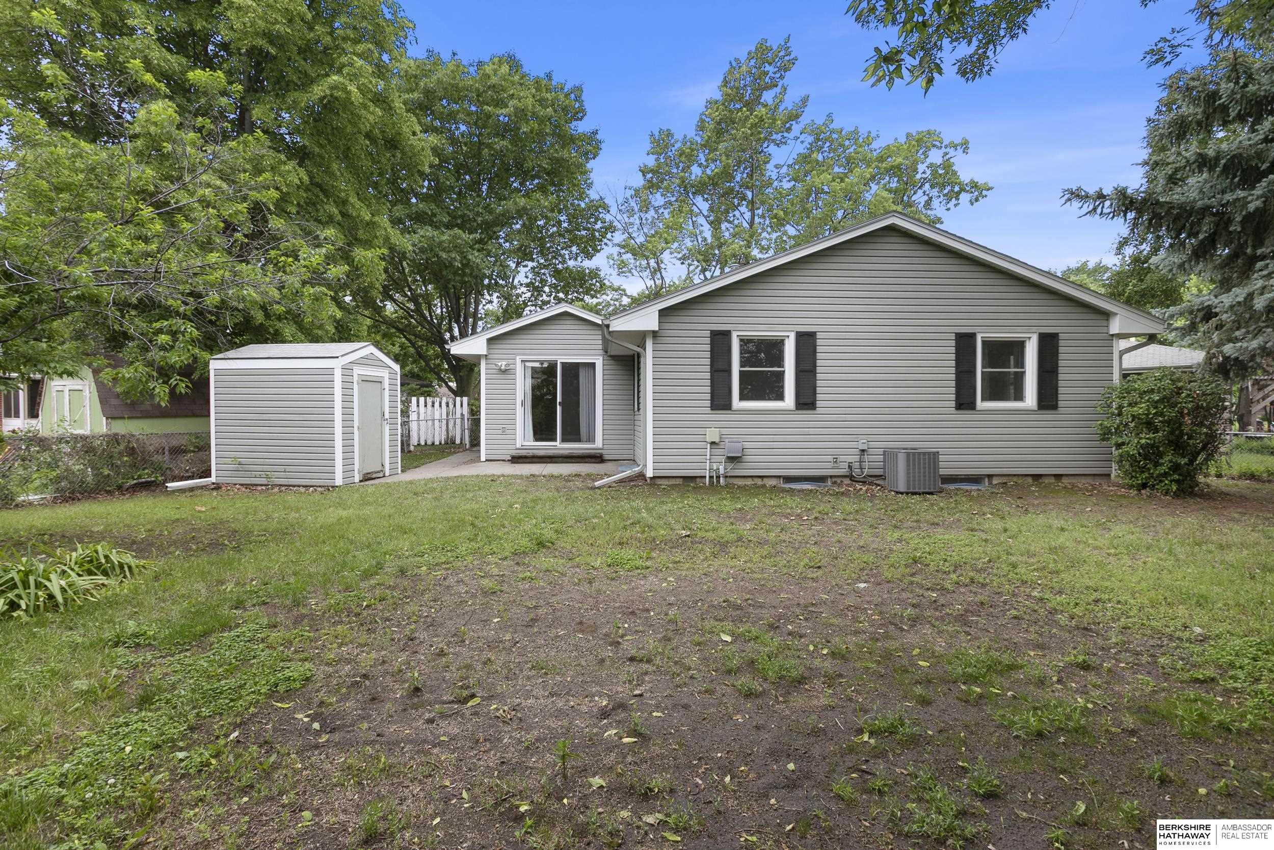 Lincoln, Nebraska 68504, United States, 3 Bedrooms Bedrooms, ,2 BathroomsBathrooms,Residential,Active,140225