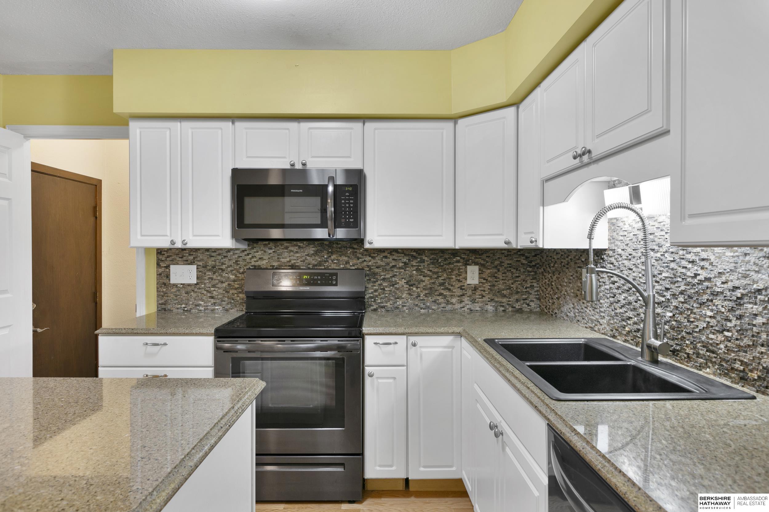 Lincoln, Nebraska 68504, United States, 3 Bedrooms Bedrooms, ,2 BathroomsBathrooms,Residential,Active,140225