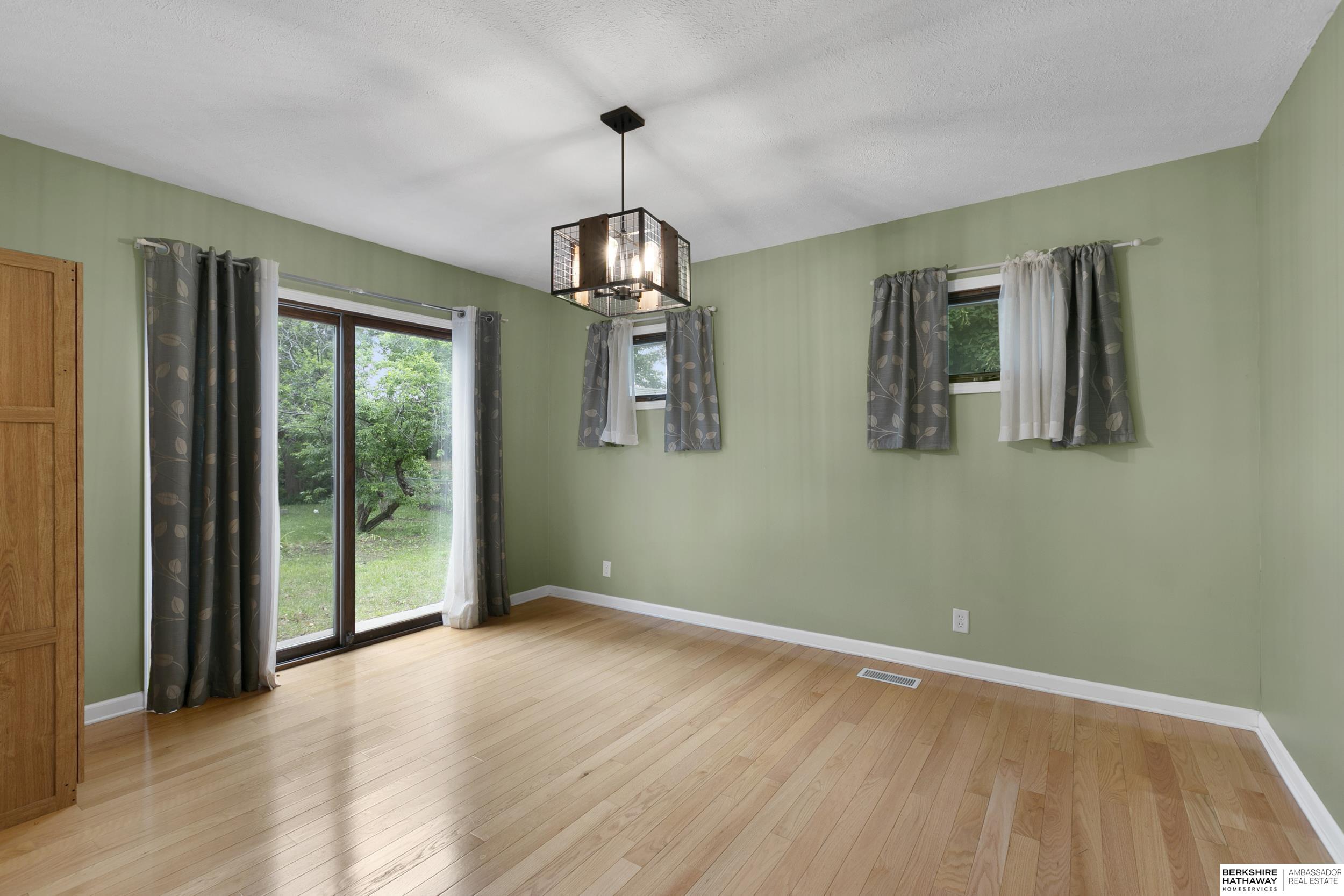 Lincoln, Nebraska 68504, United States, 3 Bedrooms Bedrooms, ,2 BathroomsBathrooms,Residential,Active,140225