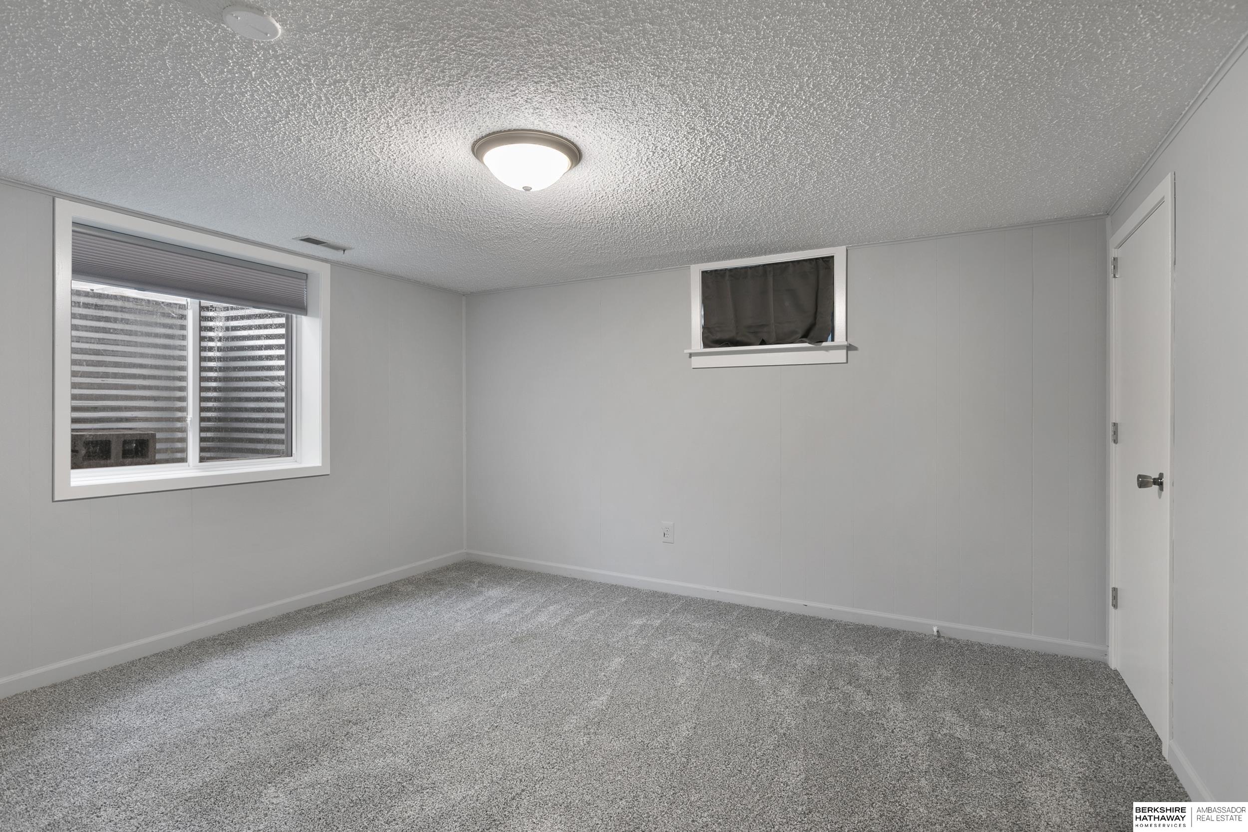 Lincoln, Nebraska 68504, United States, 3 Bedrooms Bedrooms, ,2 BathroomsBathrooms,Residential,Active,140225