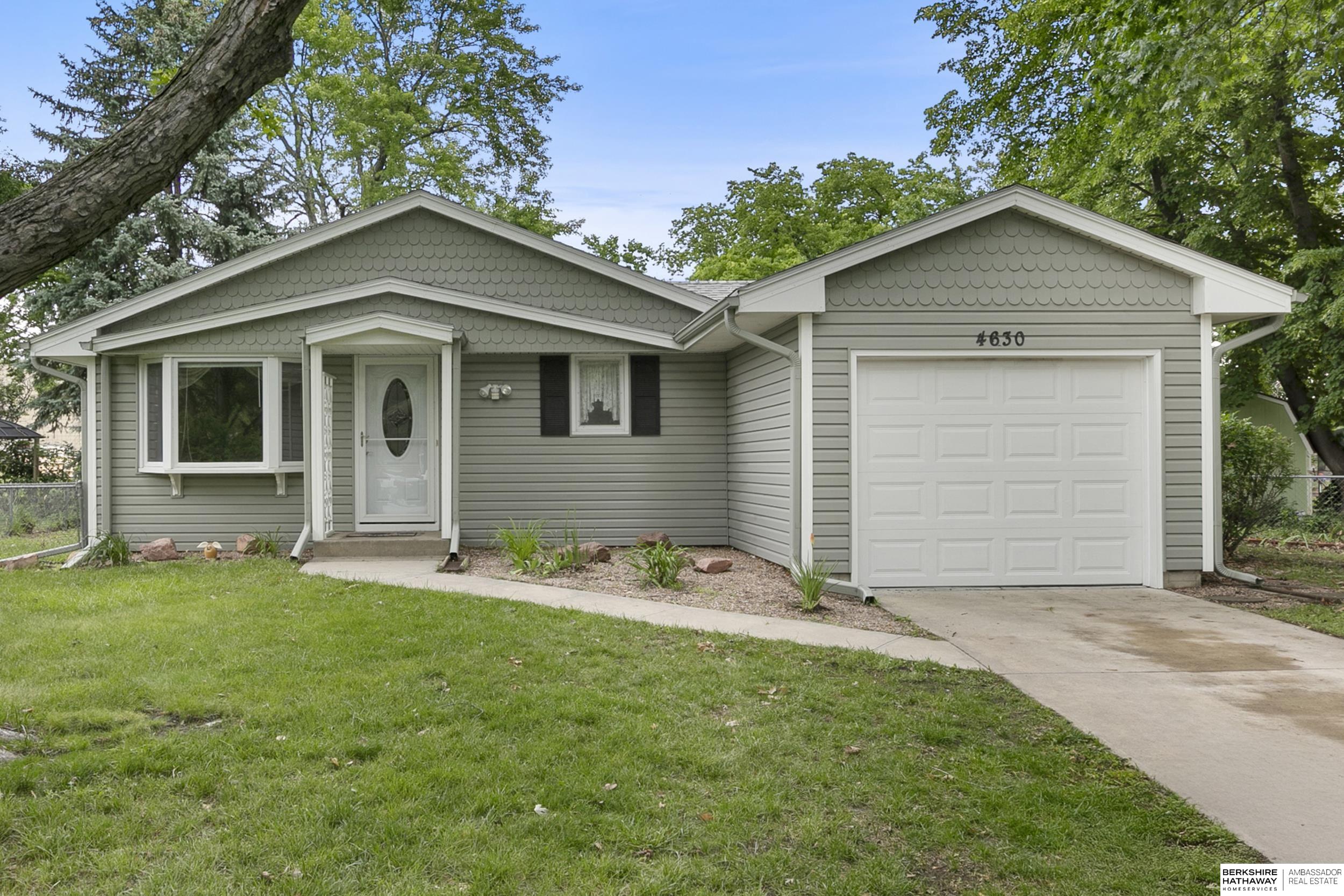 Lincoln, Nebraska 68504, United States, 3 Bedrooms Bedrooms, ,2 BathroomsBathrooms,Residential,Active,140225