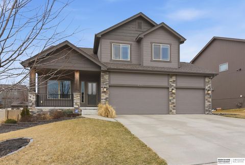 Photo of 18814 Briar Street, Omaha, NE 68136 (MLS # 22605649)