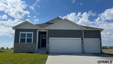 Photo of 17101 Cook Street, Bennington, NE 68007 (MLS # 22617416)
