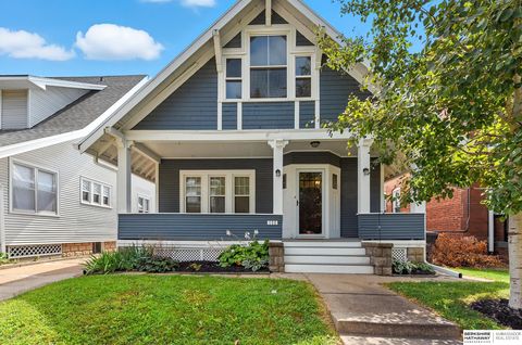 Photo of 2965 Harris Street, Omaha, NE 68105 (MLS # 22528908)