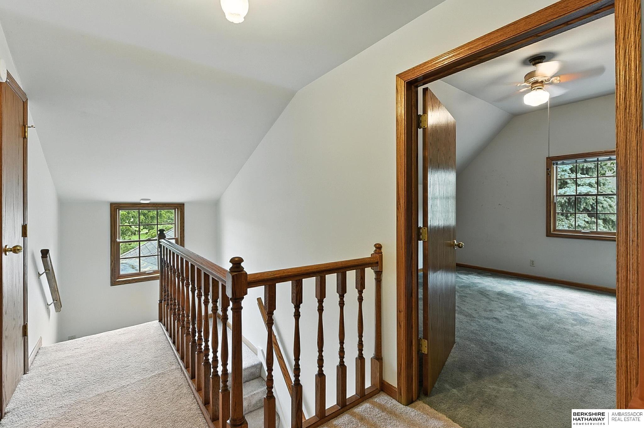 Omaha, Nebraska 68134, United States, 4 Bedrooms Bedrooms, ,3 BathroomsBathrooms,Residential,Pending,159899