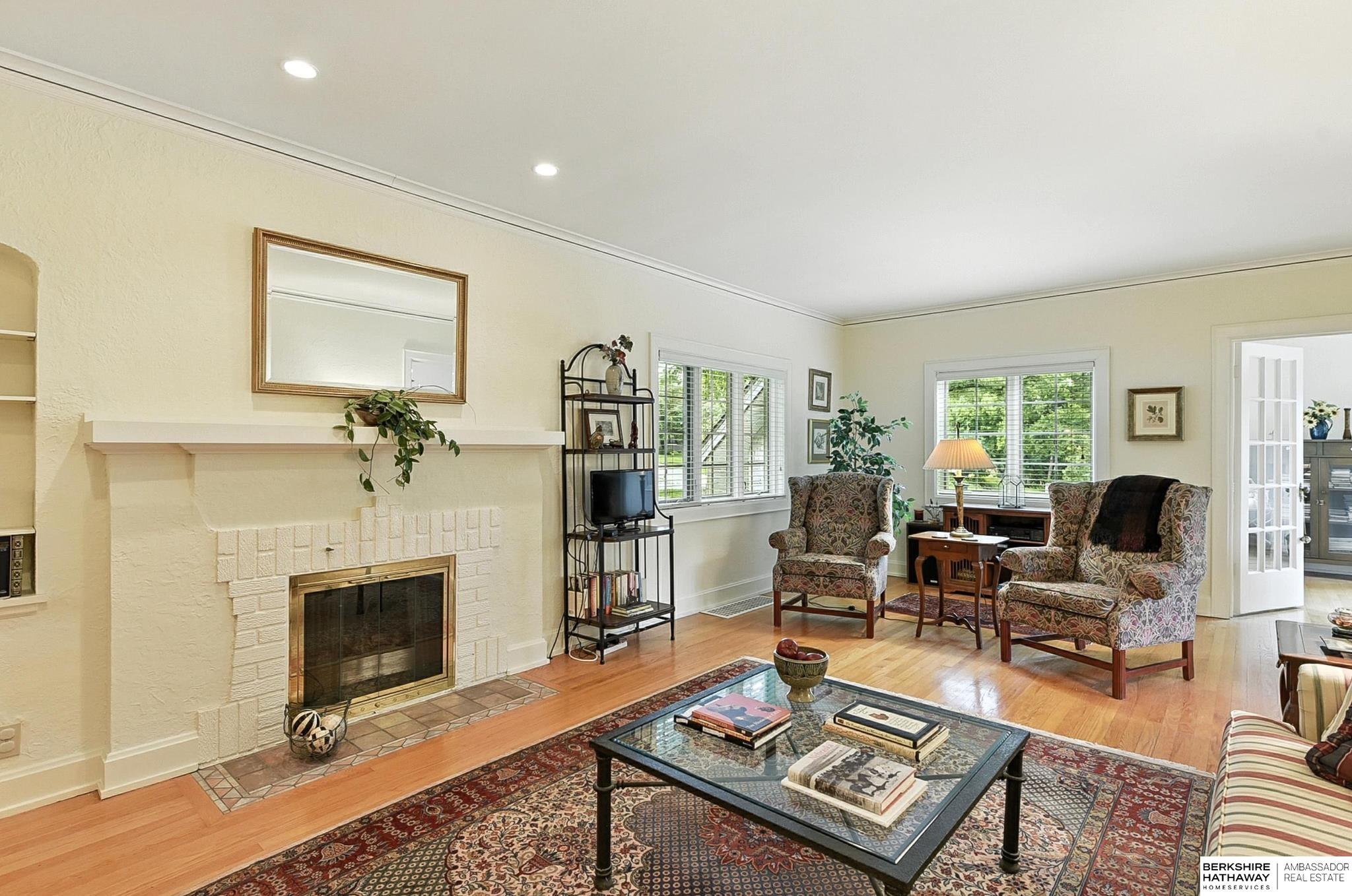 Omaha, Nebraska 68134, United States, 4 Bedrooms Bedrooms, ,3 BathroomsBathrooms,Residential,Pending,159899