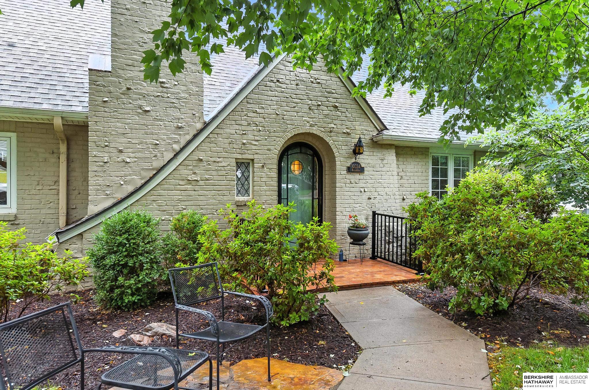 Omaha, Nebraska 68134, United States, 4 Bedrooms Bedrooms, ,3 BathroomsBathrooms,Residential,Pending,159899