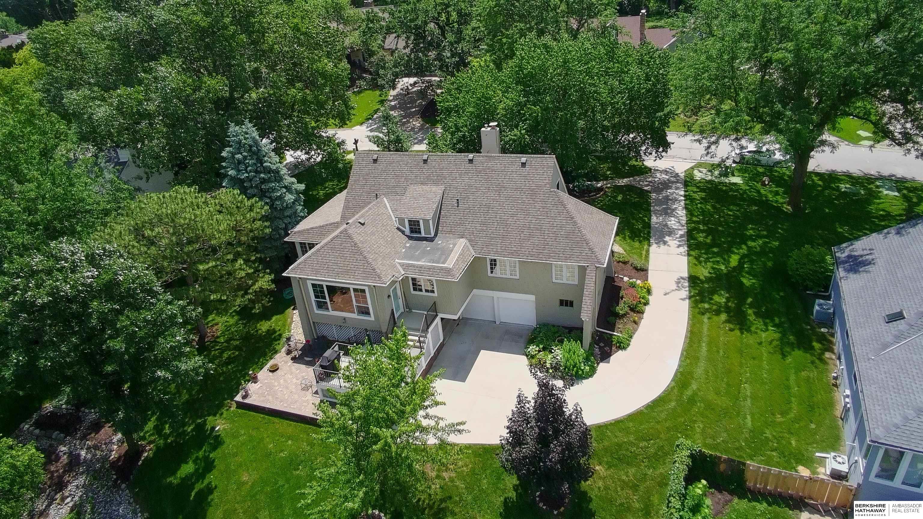 Omaha, Nebraska 68134, United States, 4 Bedrooms Bedrooms, ,3 BathroomsBathrooms,Residential,Pending,159899