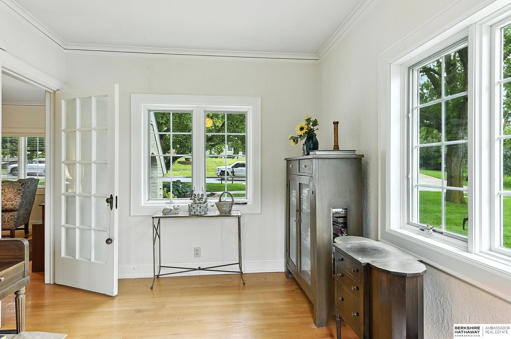 Omaha, Nebraska 68134, United States, 4 Bedrooms Bedrooms, ,3 BathroomsBathrooms,Residential,Pending,159899