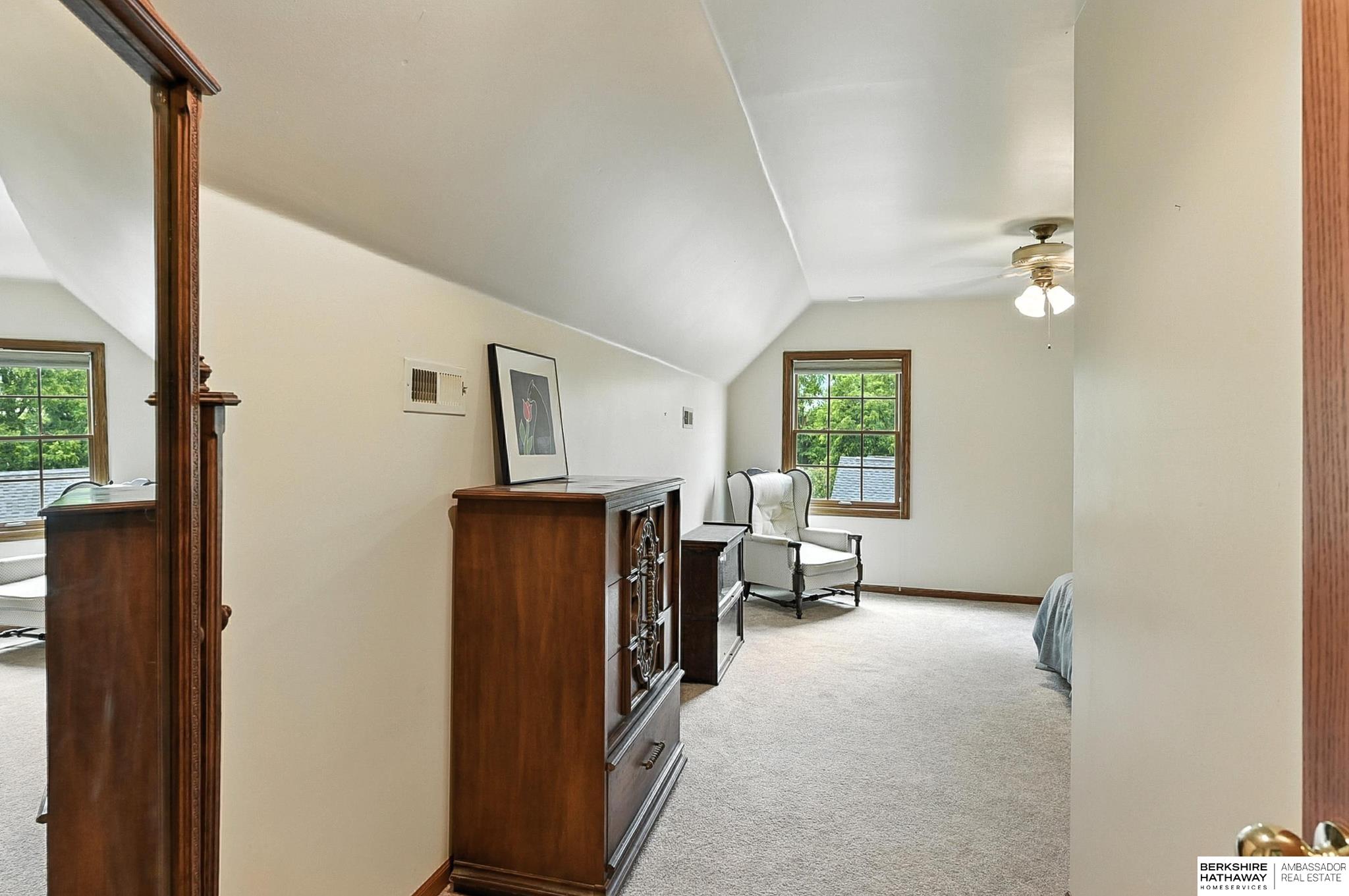 Omaha, Nebraska 68134, United States, 4 Bedrooms Bedrooms, ,3 BathroomsBathrooms,Residential,Pending,159899