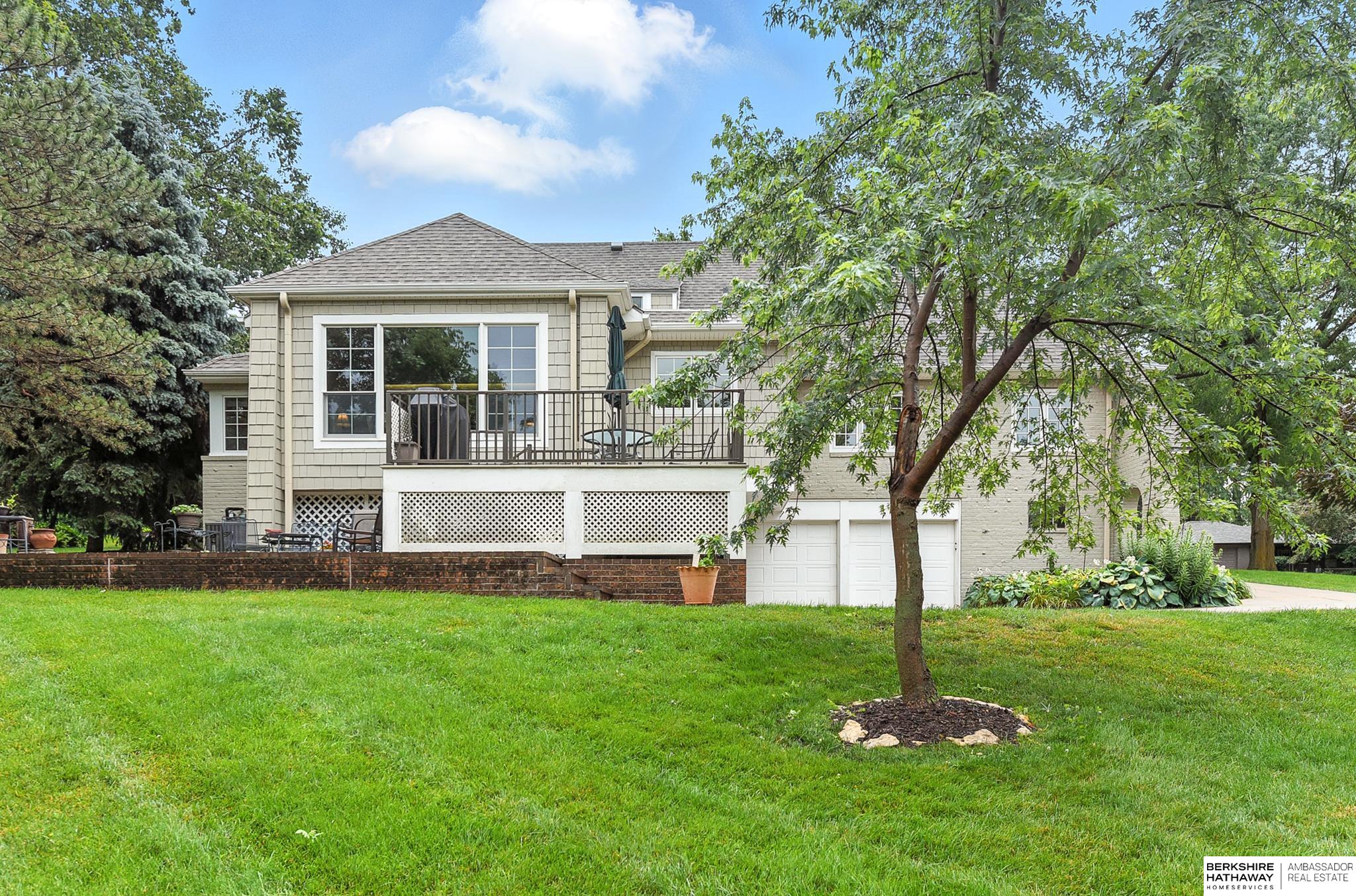 Omaha, Nebraska 68134, United States, 4 Bedrooms Bedrooms, ,3 BathroomsBathrooms,Residential,Pending,159899