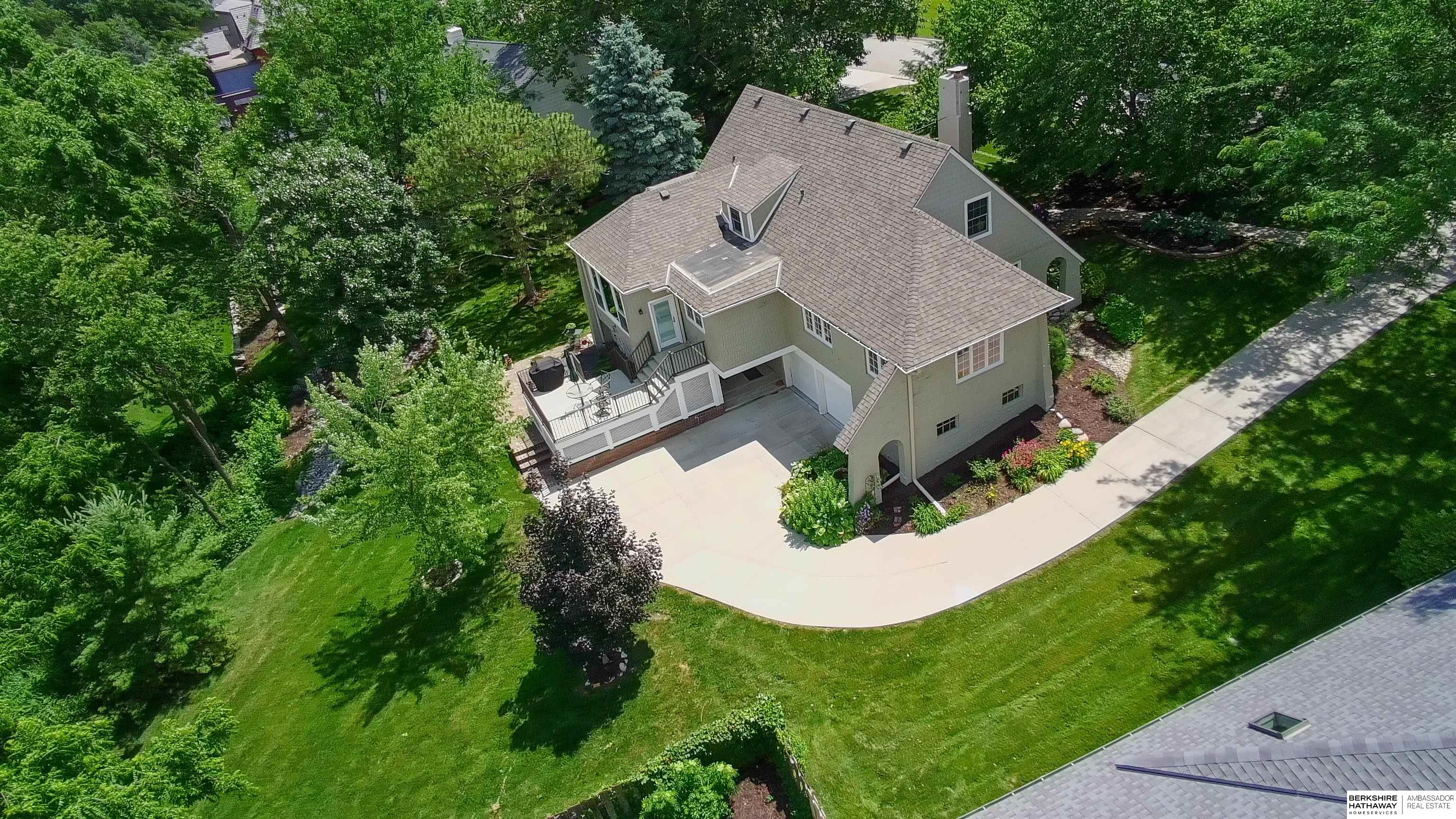 Omaha, Nebraska 68134, United States, 4 Bedrooms Bedrooms, ,3 BathroomsBathrooms,Residential,Pending,159899