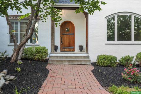 Photo of 6830 Stonebrook Parkway, Lincoln, NE 68521 (MLS # 22603338)