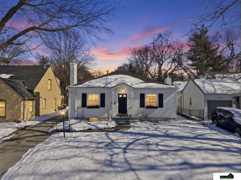 Photo of 3316 S 29th Street, Lincoln, NE 68502 (MLS # 22604807)