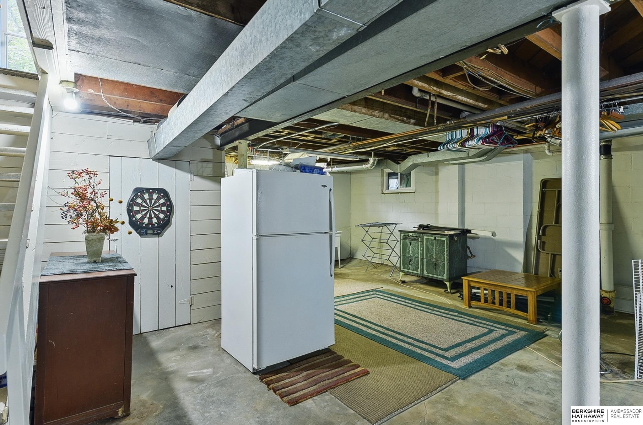 Omaha, Nebraska 68132, United States, 5 Bedrooms Bedrooms, ,2 BathroomsBathrooms,Residential,Active,150393