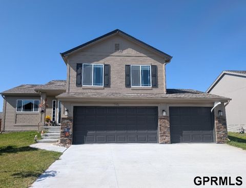 Photo of 7906 N 112Th Street, Omaha, NE 68142 (MLS # 22527780)