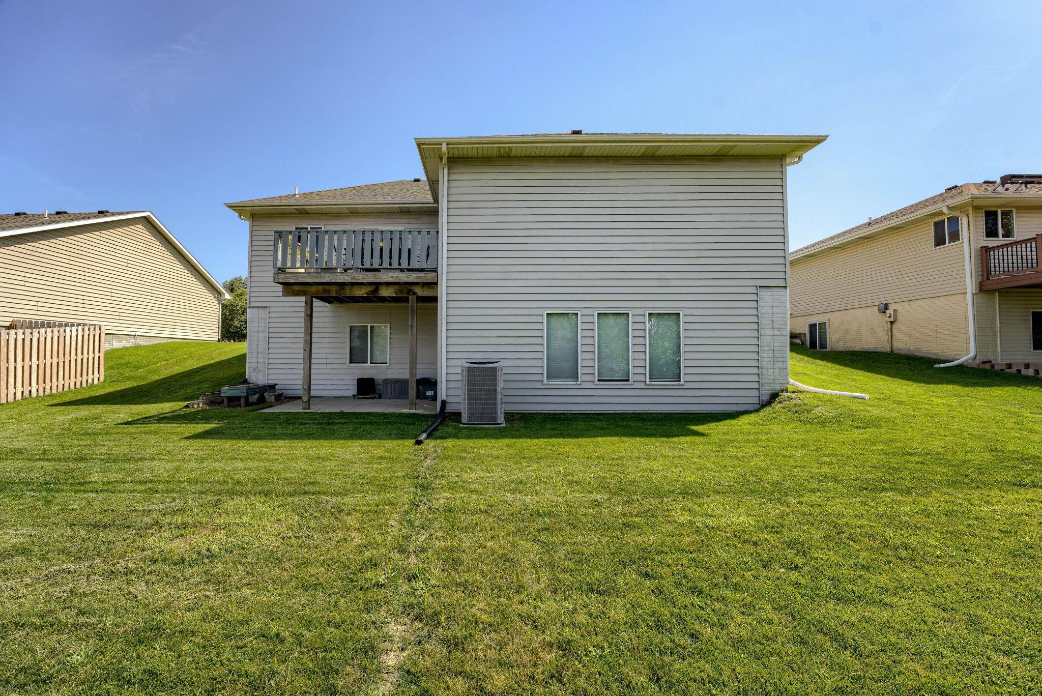 Omaha, Nebraska 68136, United States, 4 Bedrooms Bedrooms, ,3 BathroomsBathrooms,Residential,Active,182229