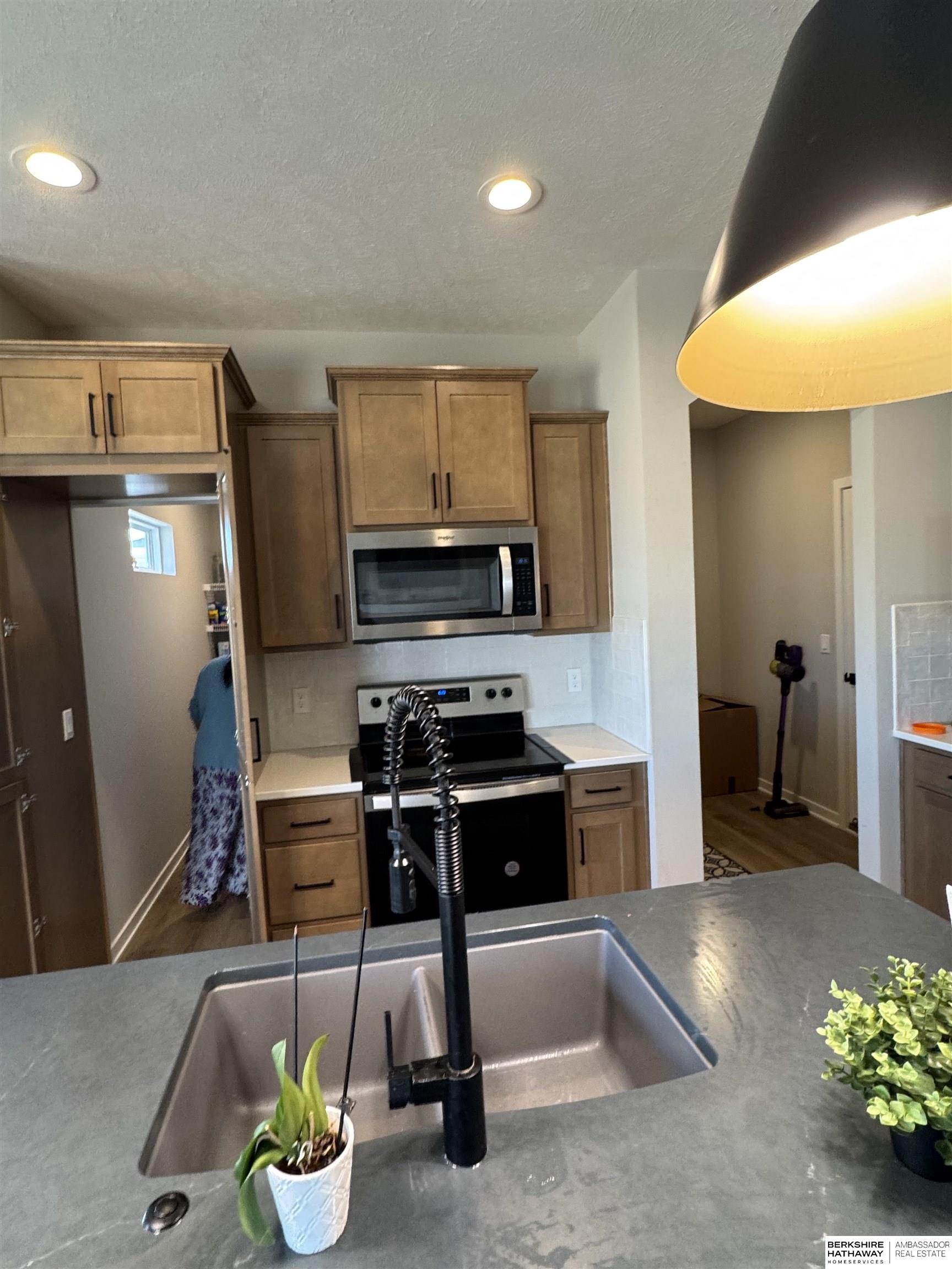 Omaha, Nebraska 68136, United States, 4 Bedrooms Bedrooms, ,2 BathroomsBathrooms,Residential,Active,102236