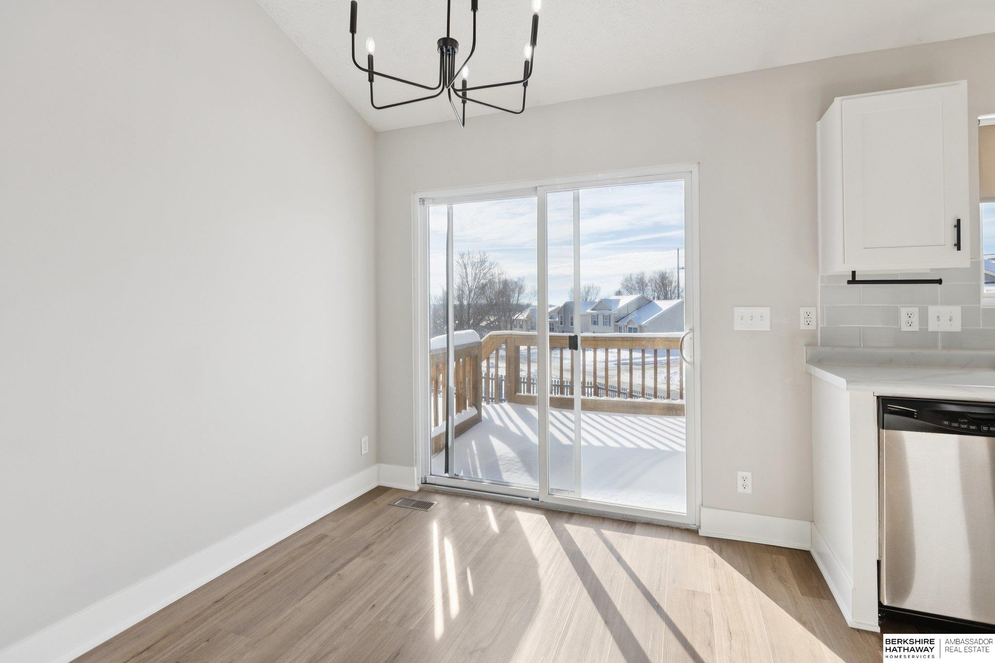 Omaha, Nebraska 68116, United States, 3 Bedrooms Bedrooms, ,2 BathroomsBathrooms,Residential,Pending,250913