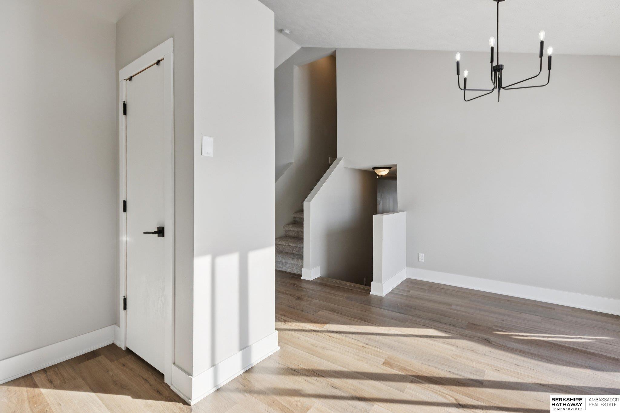 Omaha, Nebraska 68116, United States, 3 Bedrooms Bedrooms, ,2 BathroomsBathrooms,Residential,Pending,250913