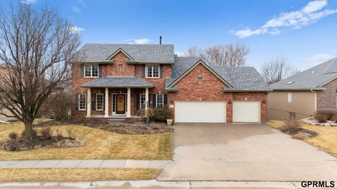 Photo of 907 Woodland Avenue, Papillion, NE 68046 (MLS # 22604583)