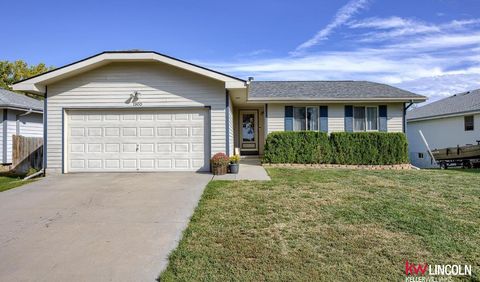 Photo of 1900 NW 58 Street, Lincoln, NE 68528 (MLS # 22601305)