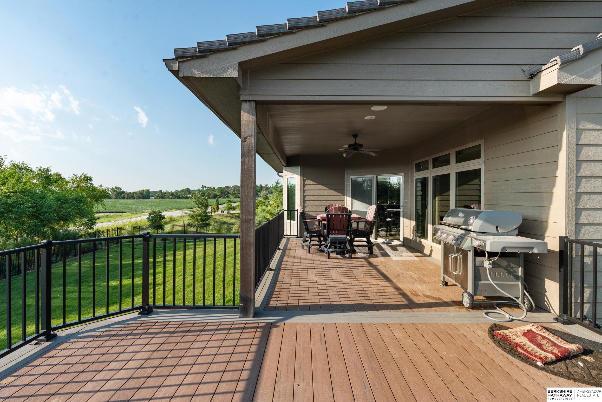 Omaha, Nebraska 68142, United States, 5 Bedrooms Bedrooms, ,5 BathroomsBathrooms,Residential,Pending,151435