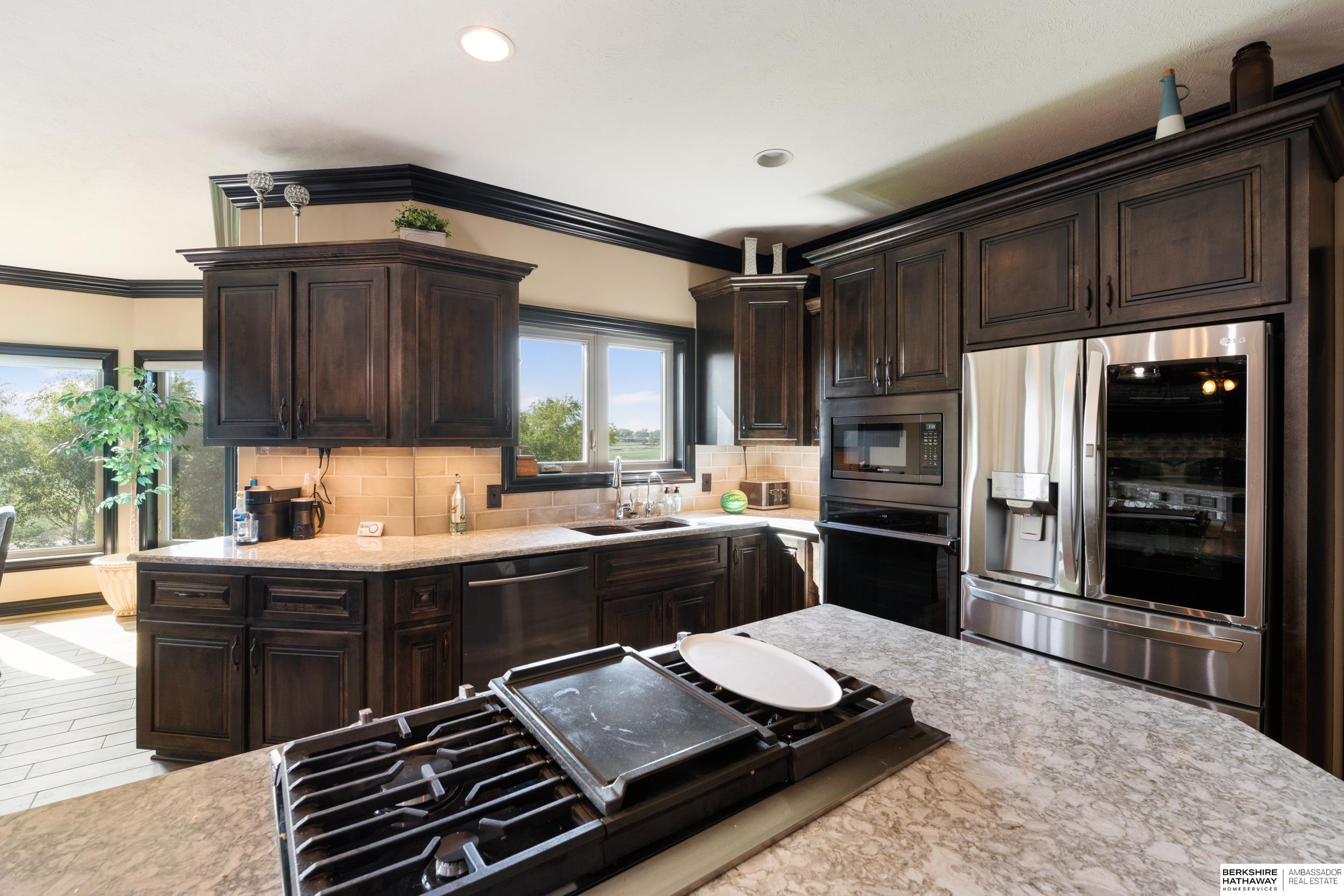 Omaha, Nebraska 68142, United States, 5 Bedrooms Bedrooms, ,5 BathroomsBathrooms,Residential,Pending,151435