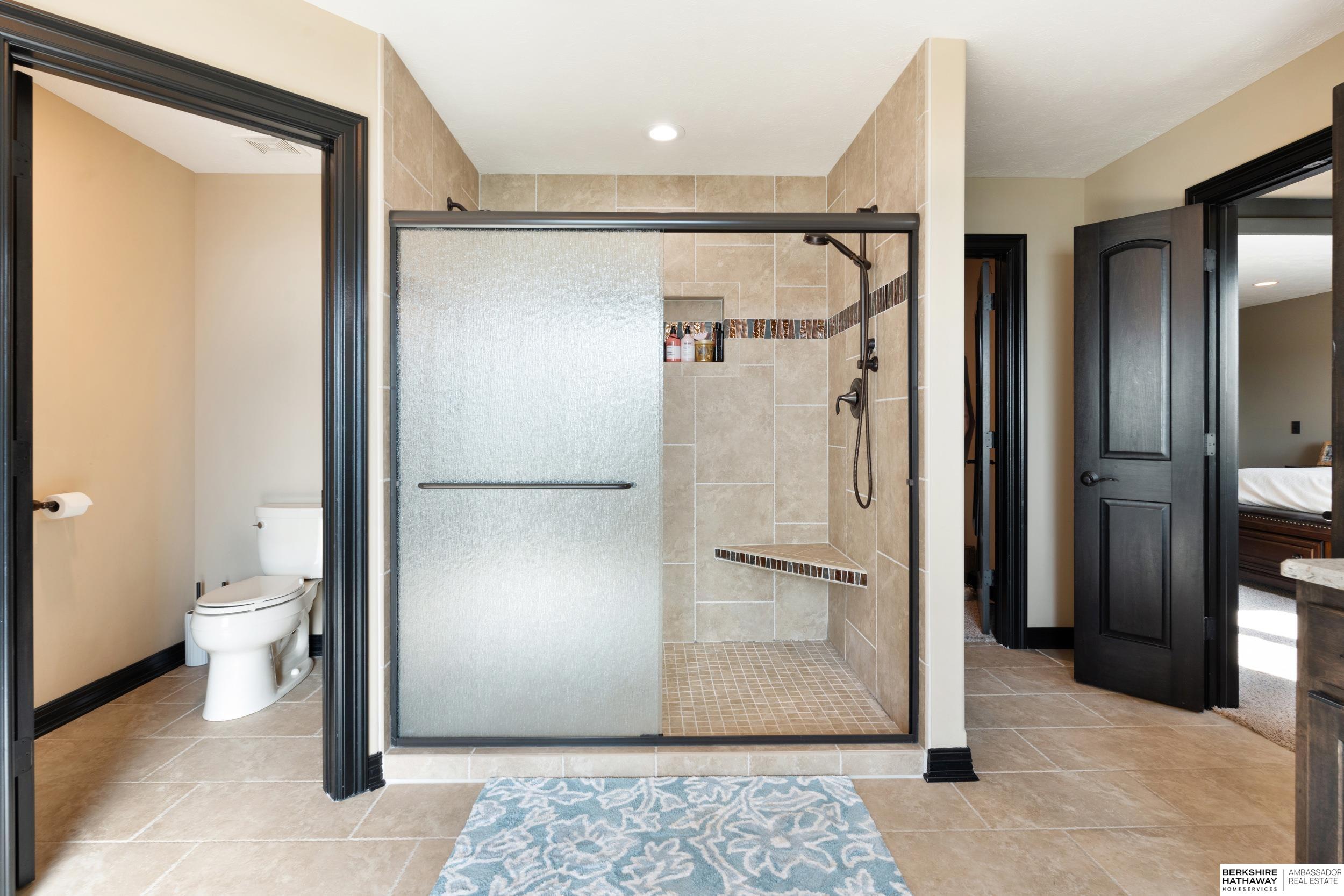 Omaha, Nebraska 68142, United States, 5 Bedrooms Bedrooms, ,5 BathroomsBathrooms,Residential,Pending,151435