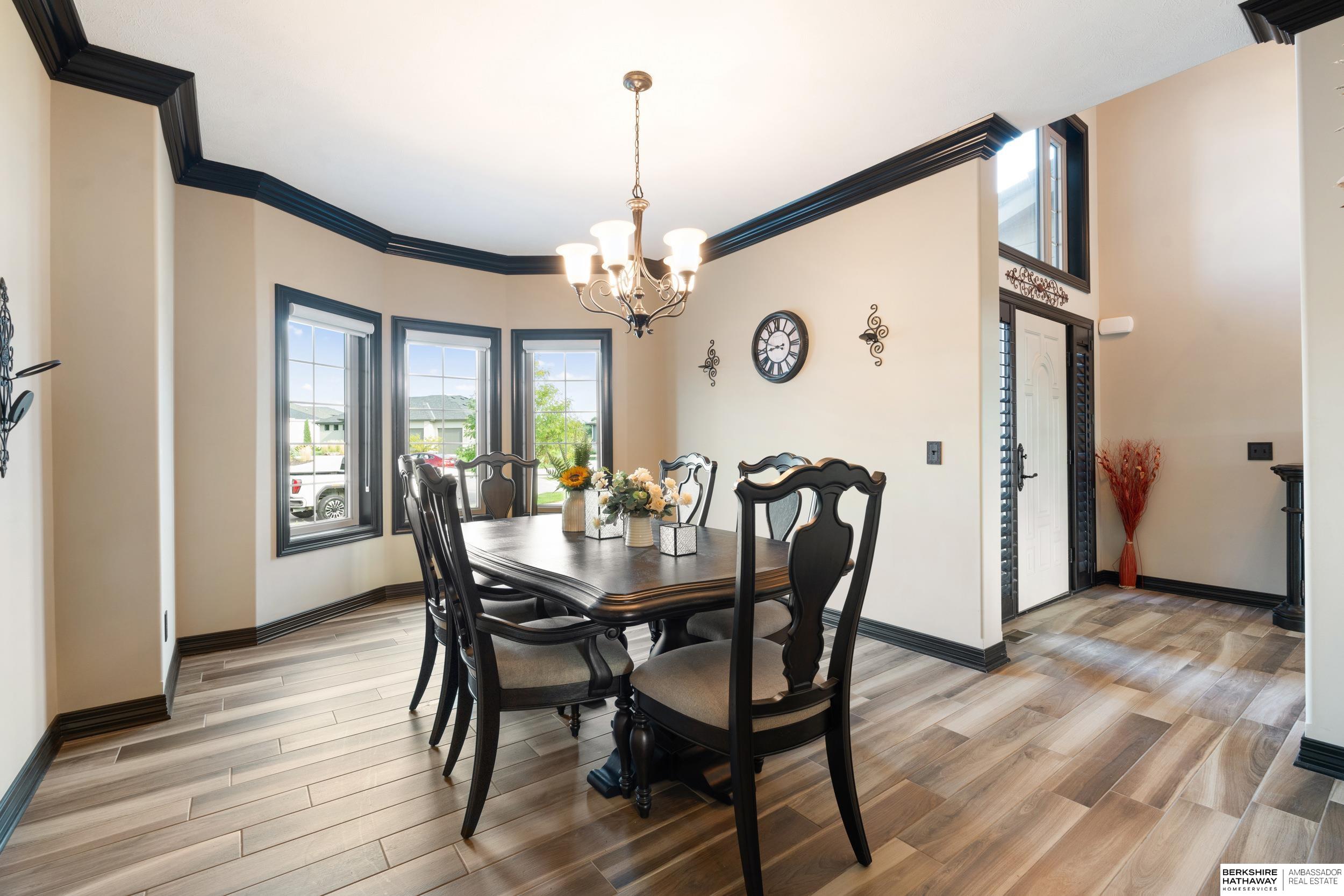 Omaha, Nebraska 68142, United States, 5 Bedrooms Bedrooms, ,5 BathroomsBathrooms,Residential,Pending,151435