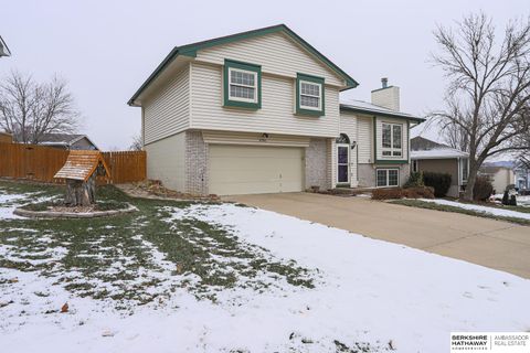 Photo of 6706 Hillcrest Lane, La Vista, NE 68128 (MLS # 22534595)