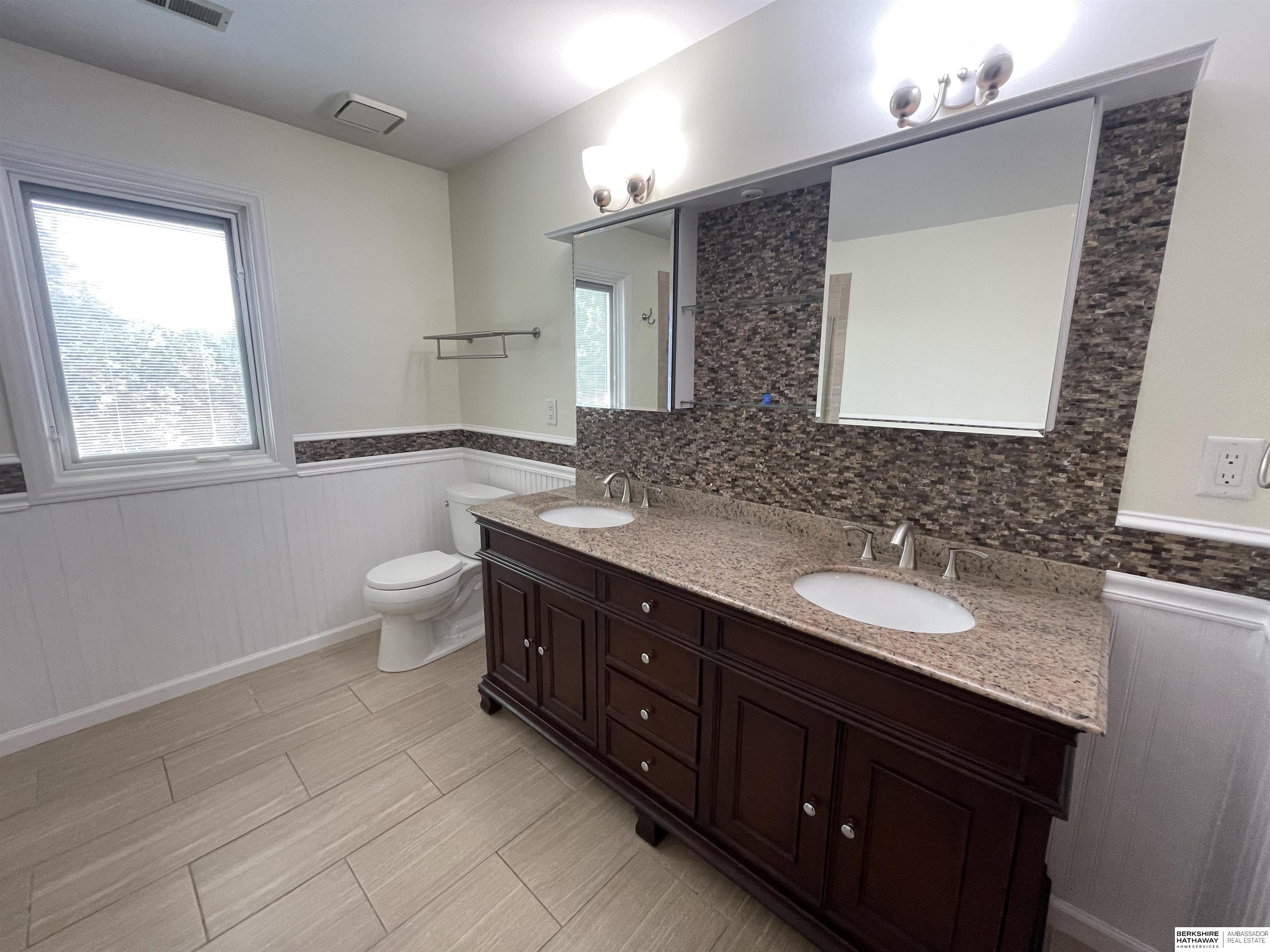 Omaha, Nebraska 68164, United States, 4 Bedrooms Bedrooms, ,4 BathroomsBathrooms,Residential,Active,143007