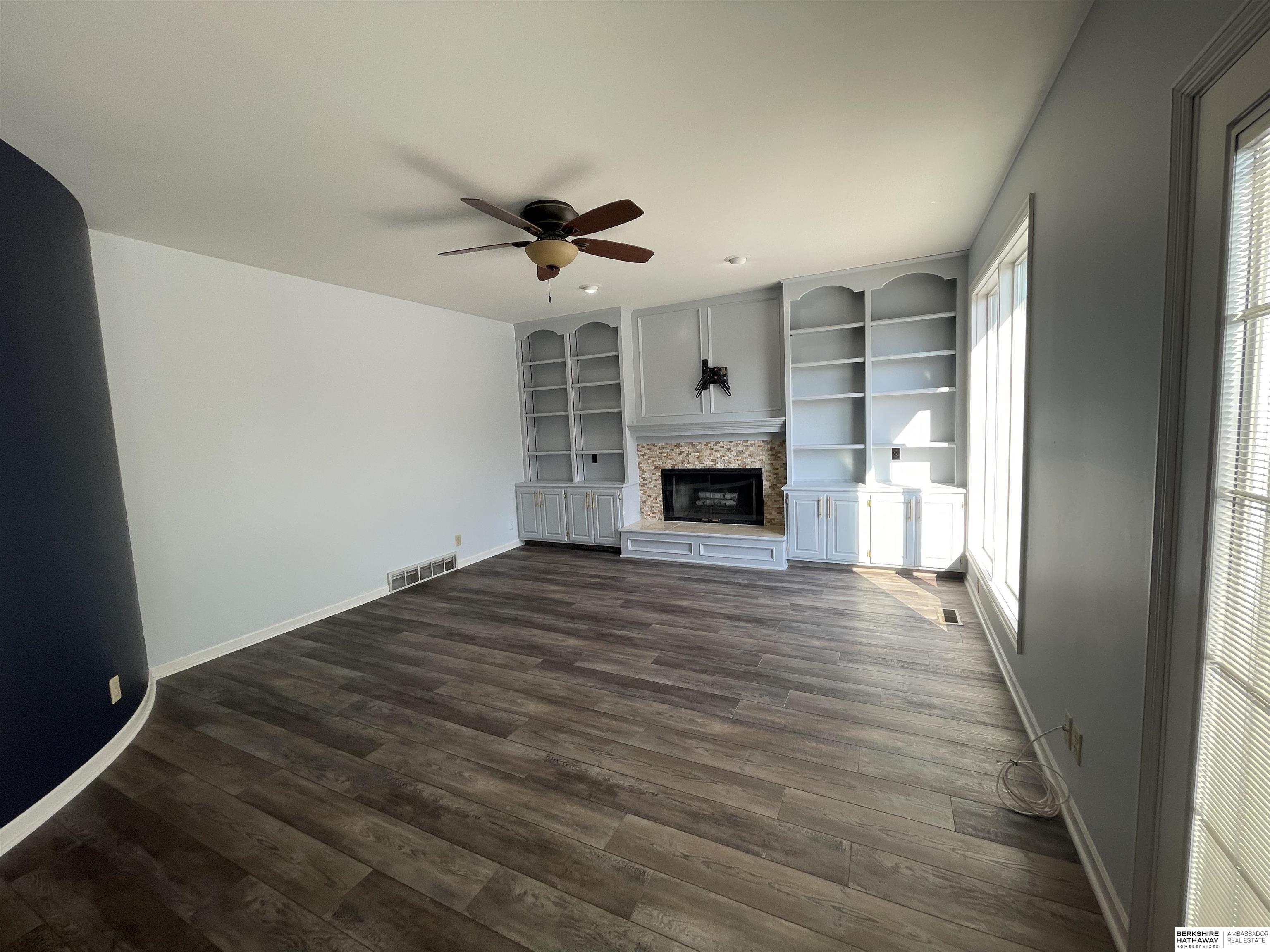 Omaha, Nebraska 68164, United States, 4 Bedrooms Bedrooms, ,4 BathroomsBathrooms,Residential,Active,143007