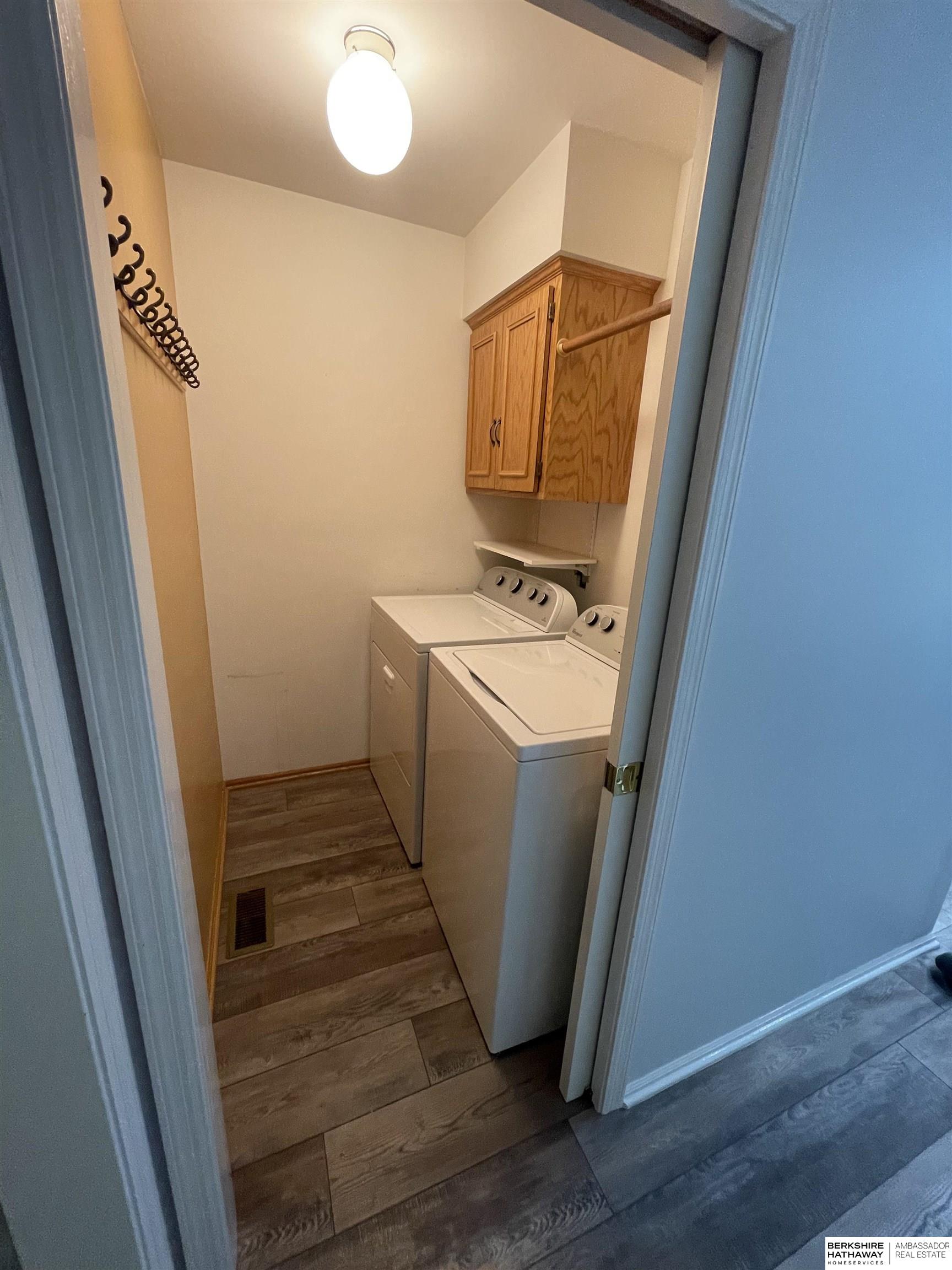 Omaha, Nebraska 68164, United States, 4 Bedrooms Bedrooms, ,4 BathroomsBathrooms,Residential,Active,143007