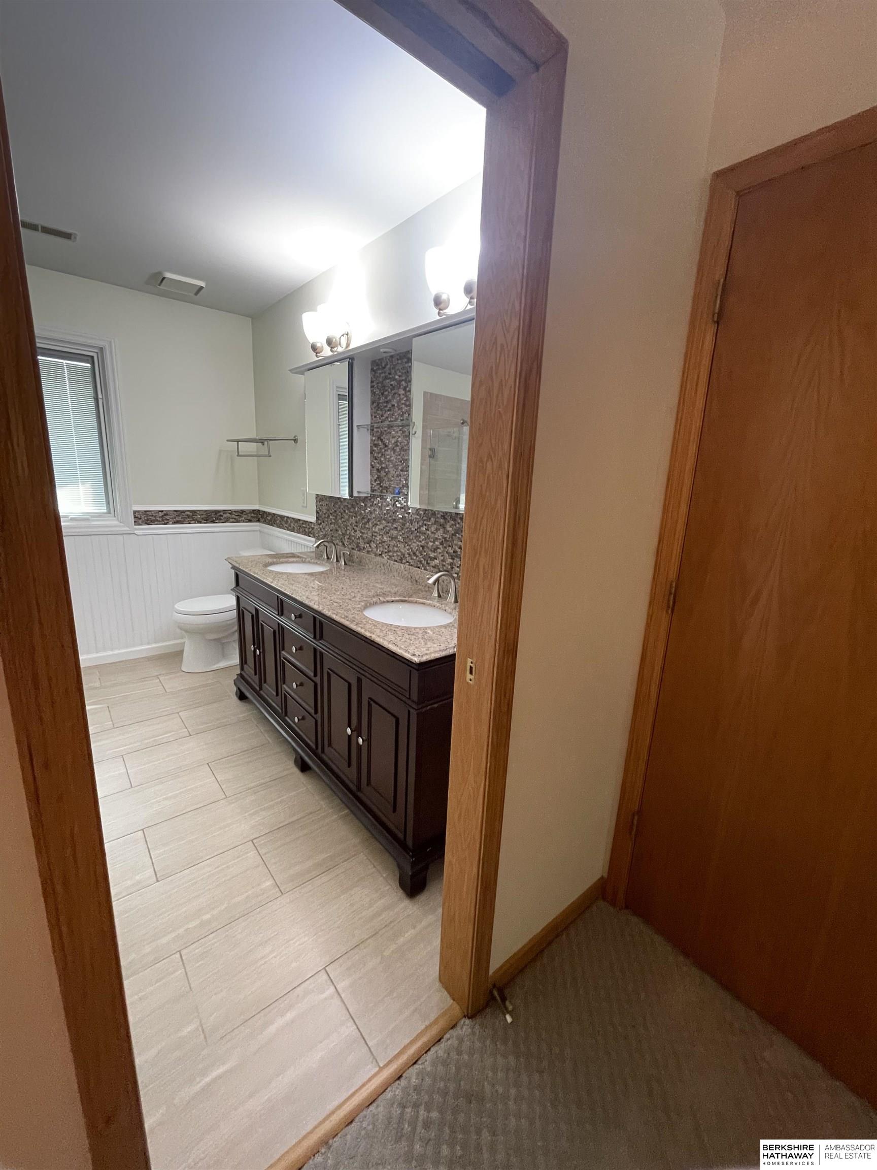 Omaha, Nebraska 68164, United States, 4 Bedrooms Bedrooms, ,4 BathroomsBathrooms,Residential,Active,143007