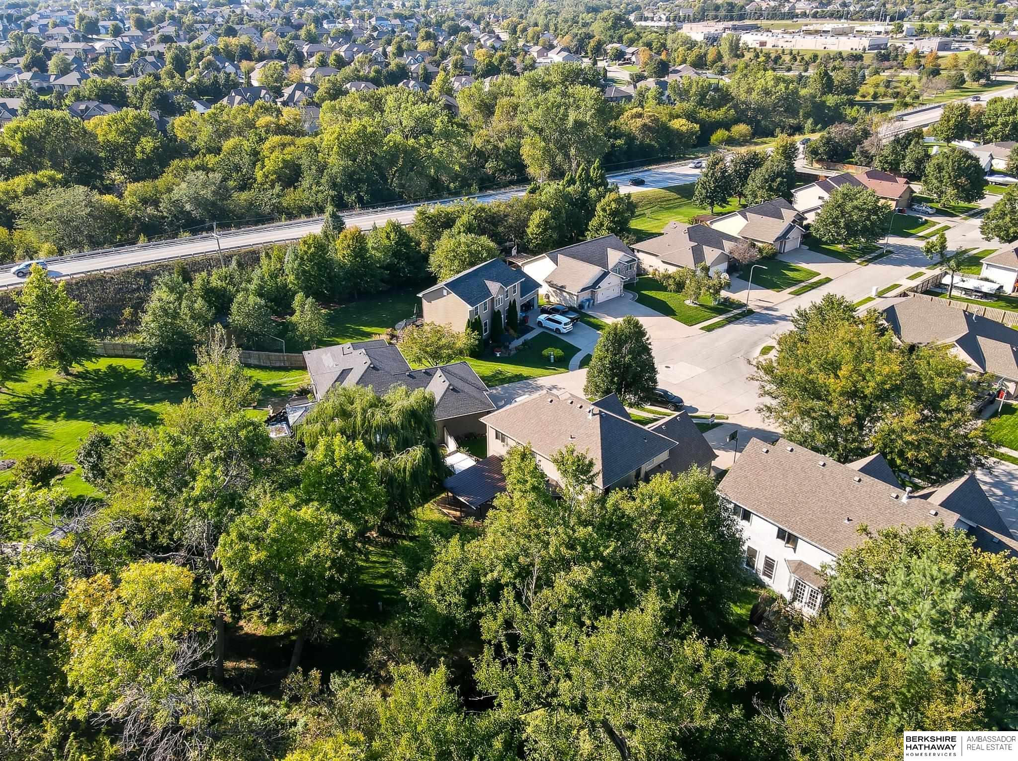 Omaha, Nebraska 68136, United States, 4 Bedrooms Bedrooms, ,3 BathroomsBathrooms,Residential,Active,213999