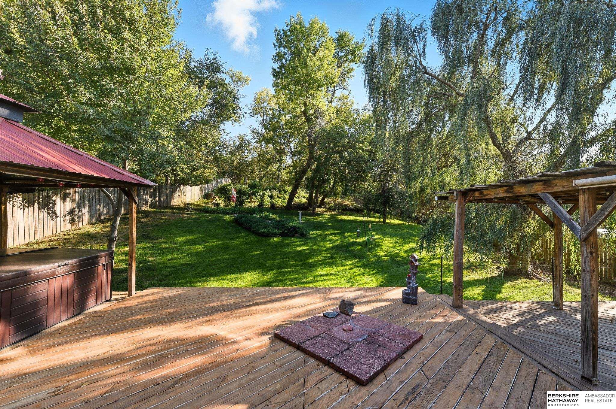 Omaha, Nebraska 68136, United States, 4 Bedrooms Bedrooms, ,3 BathroomsBathrooms,Residential,Active,213999