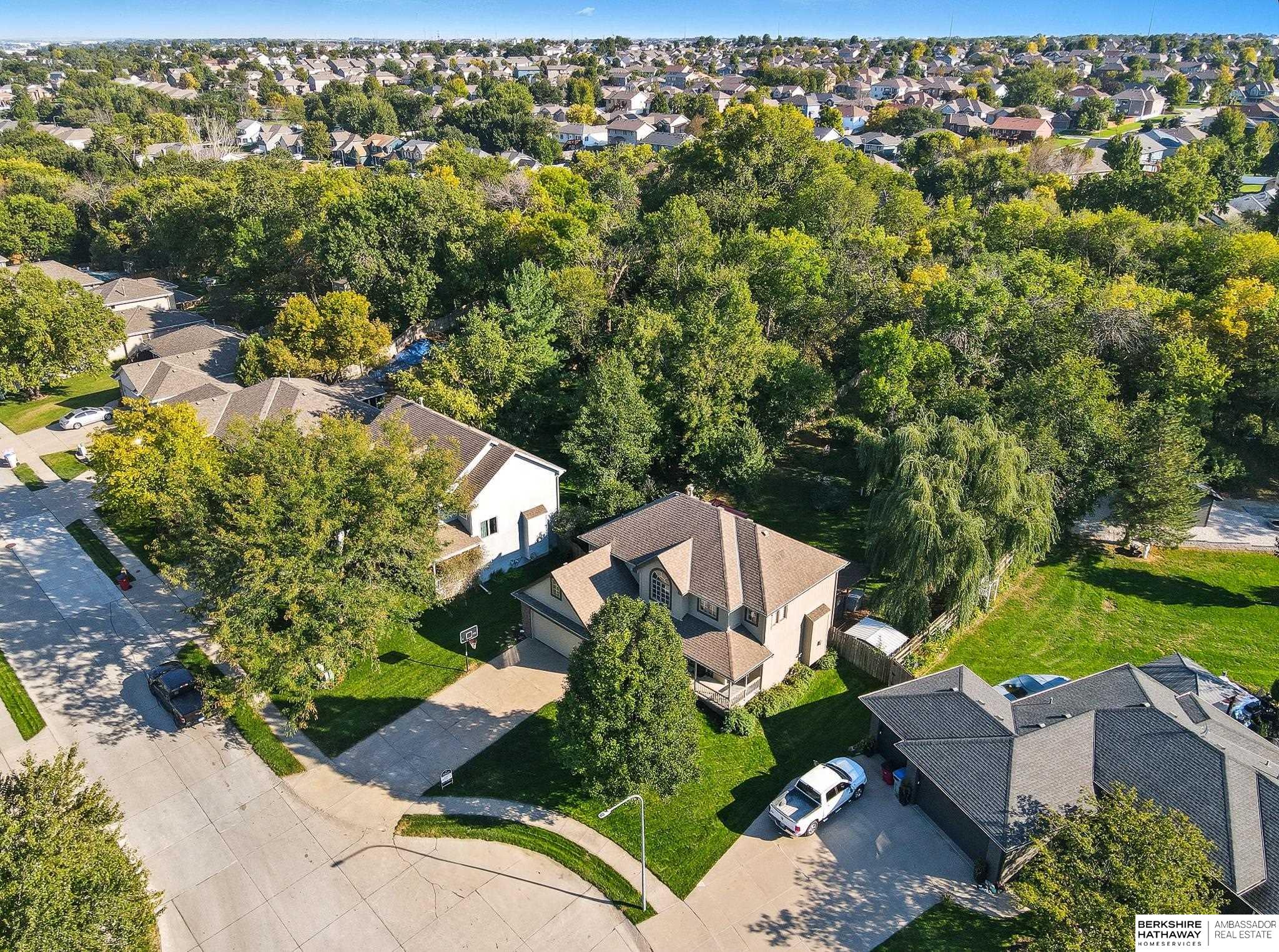 Omaha, Nebraska 68136, United States, 4 Bedrooms Bedrooms, ,3 BathroomsBathrooms,Residential,Active,213999