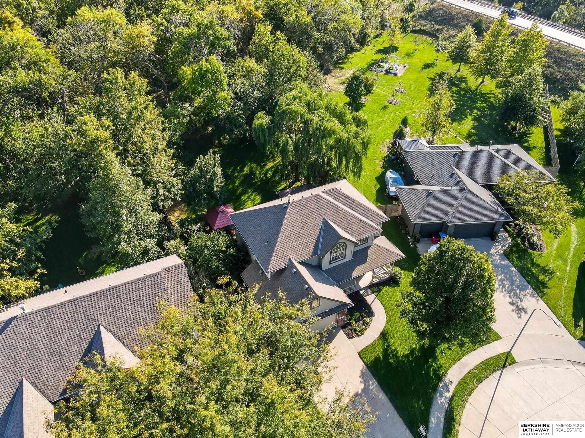 Omaha, Nebraska 68136, United States, 4 Bedrooms Bedrooms, ,3 BathroomsBathrooms,Residential,Active,213999