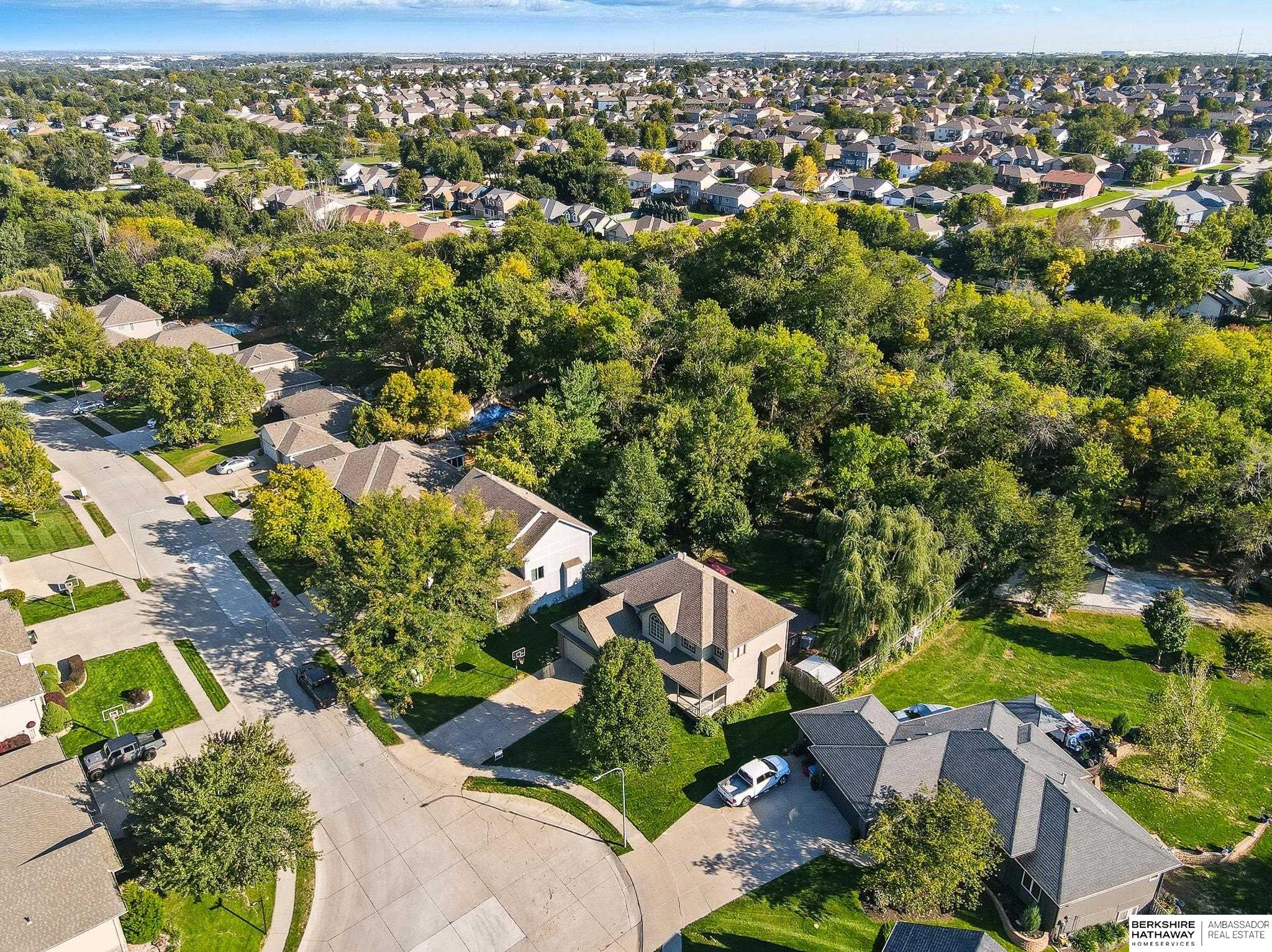 Omaha, Nebraska 68136, United States, 4 Bedrooms Bedrooms, ,3 BathroomsBathrooms,Residential,Active,213999