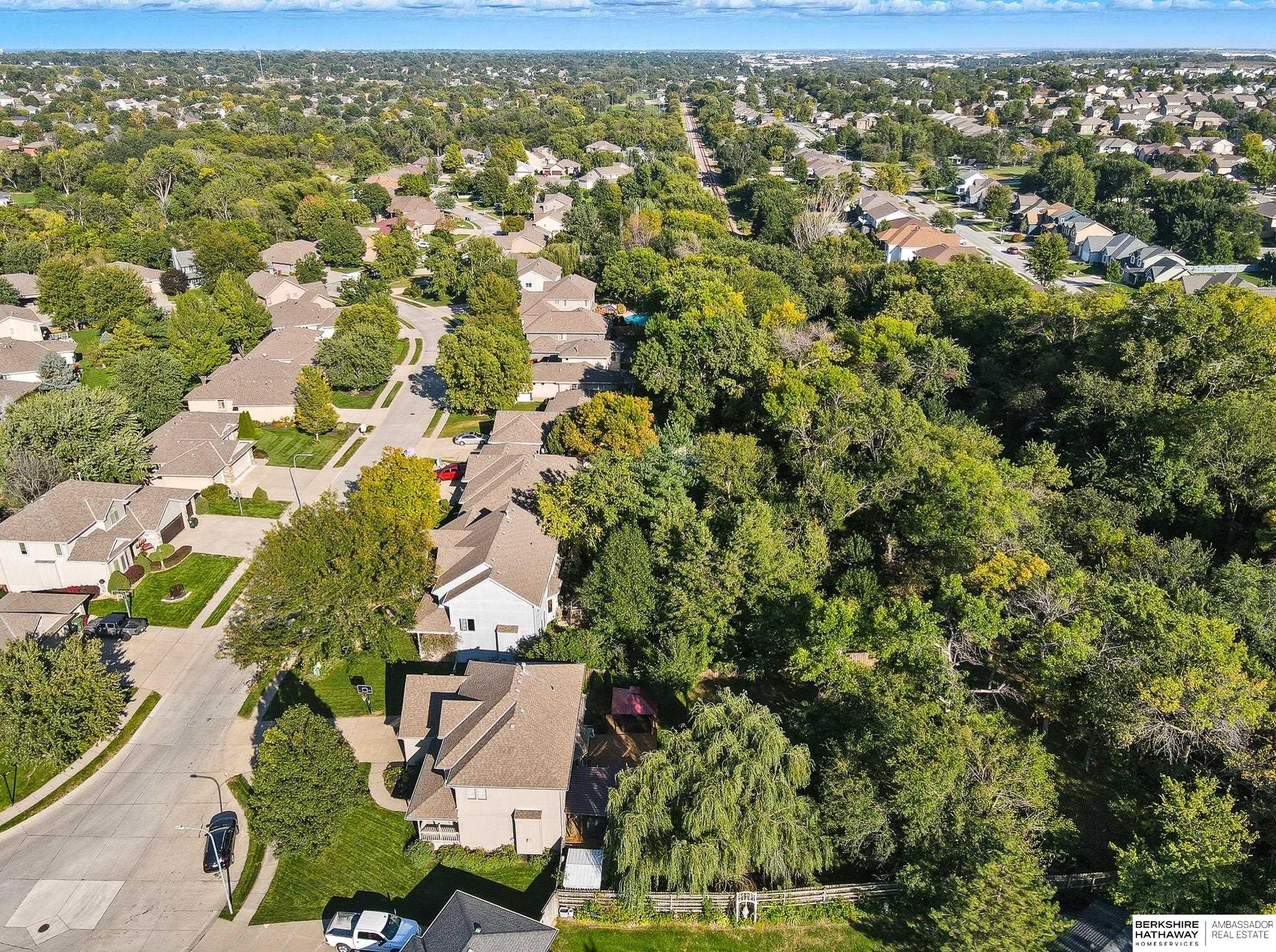 Omaha, Nebraska 68136, United States, 4 Bedrooms Bedrooms, ,3 BathroomsBathrooms,Residential,Active,213999