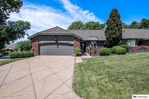 10082 Fieldcrest Drive, Omaha, NE 68114 - #: 22531792